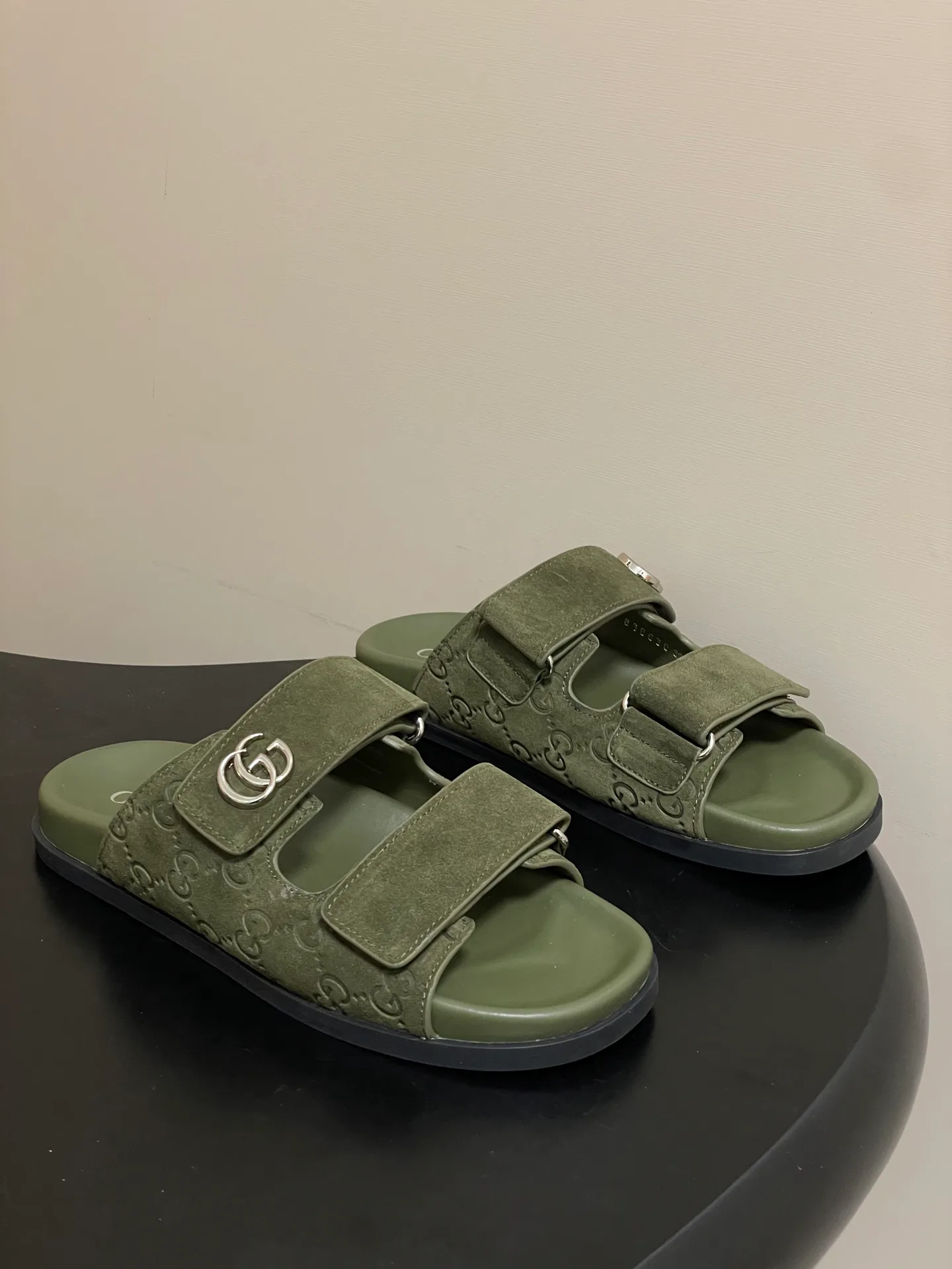 Шлепанцы Женские Gucci 1677118