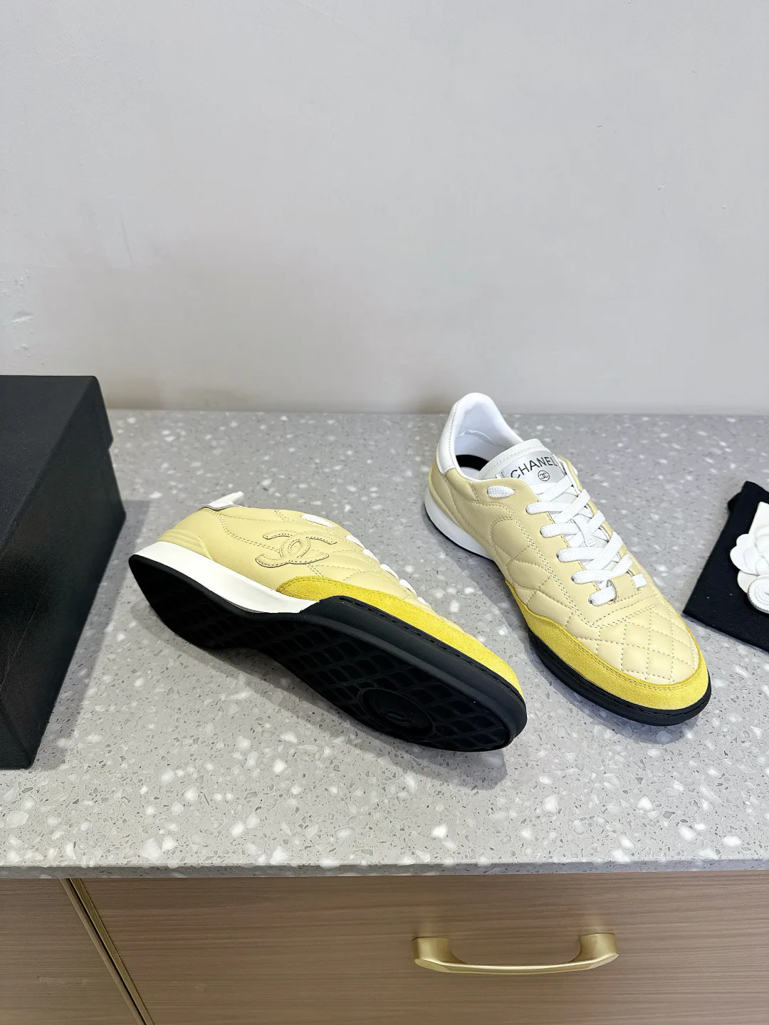 Кроссовки Женские Chanel 34476