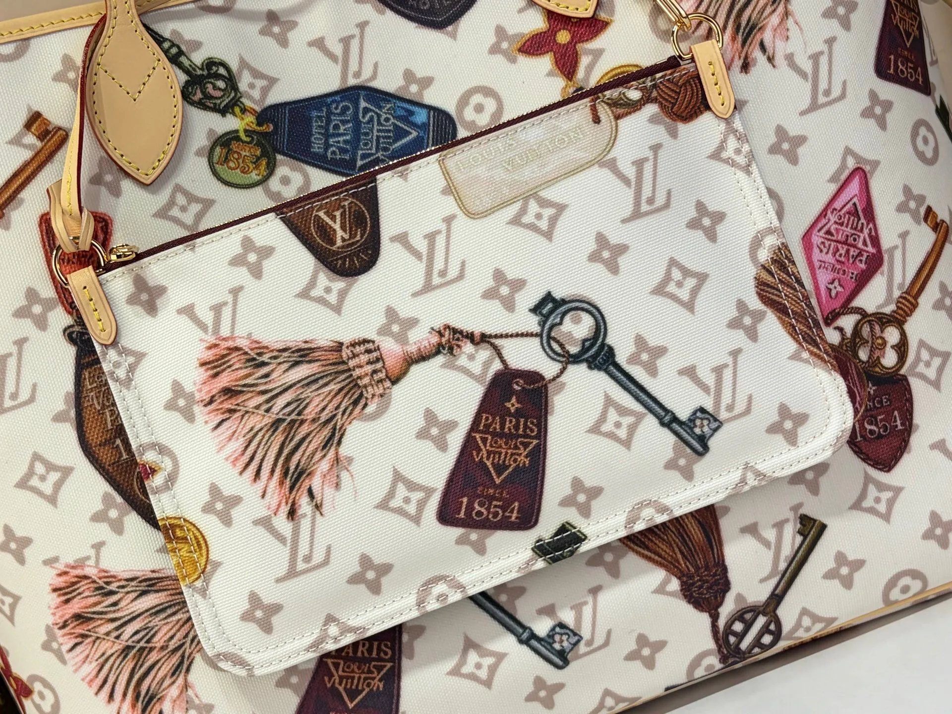 Классические Сумки Женские Louis Vuitton 16893046