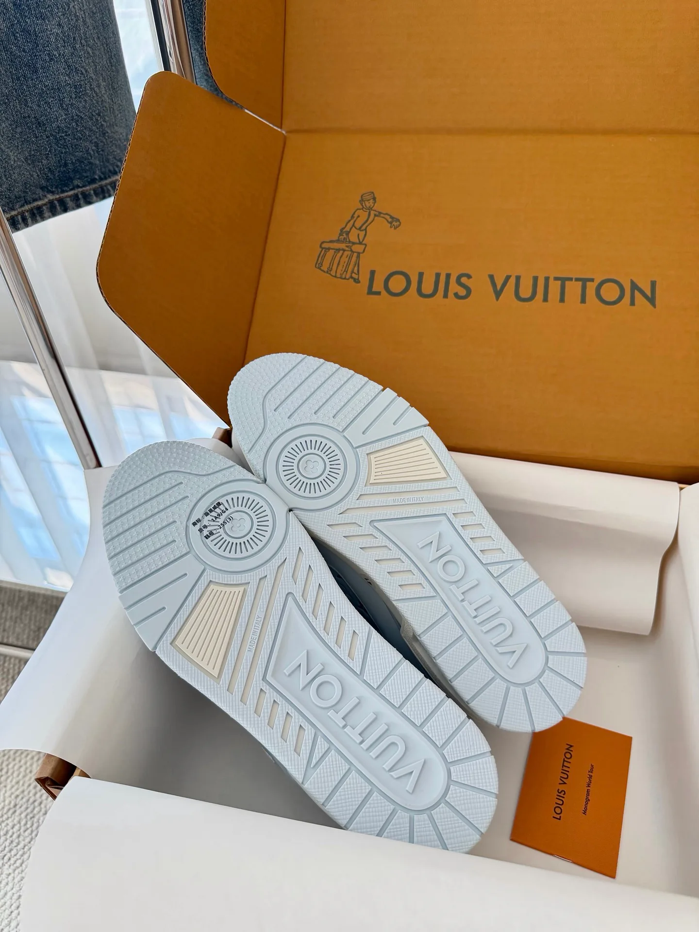 Кроссовки Женские Louis Vuitton 20091488