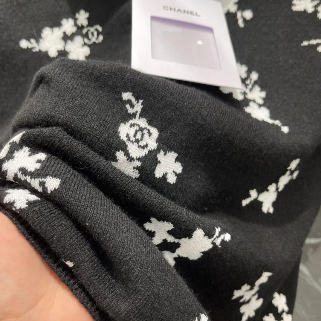 Джемперы И Свитеры Женские Chanel 11700331
