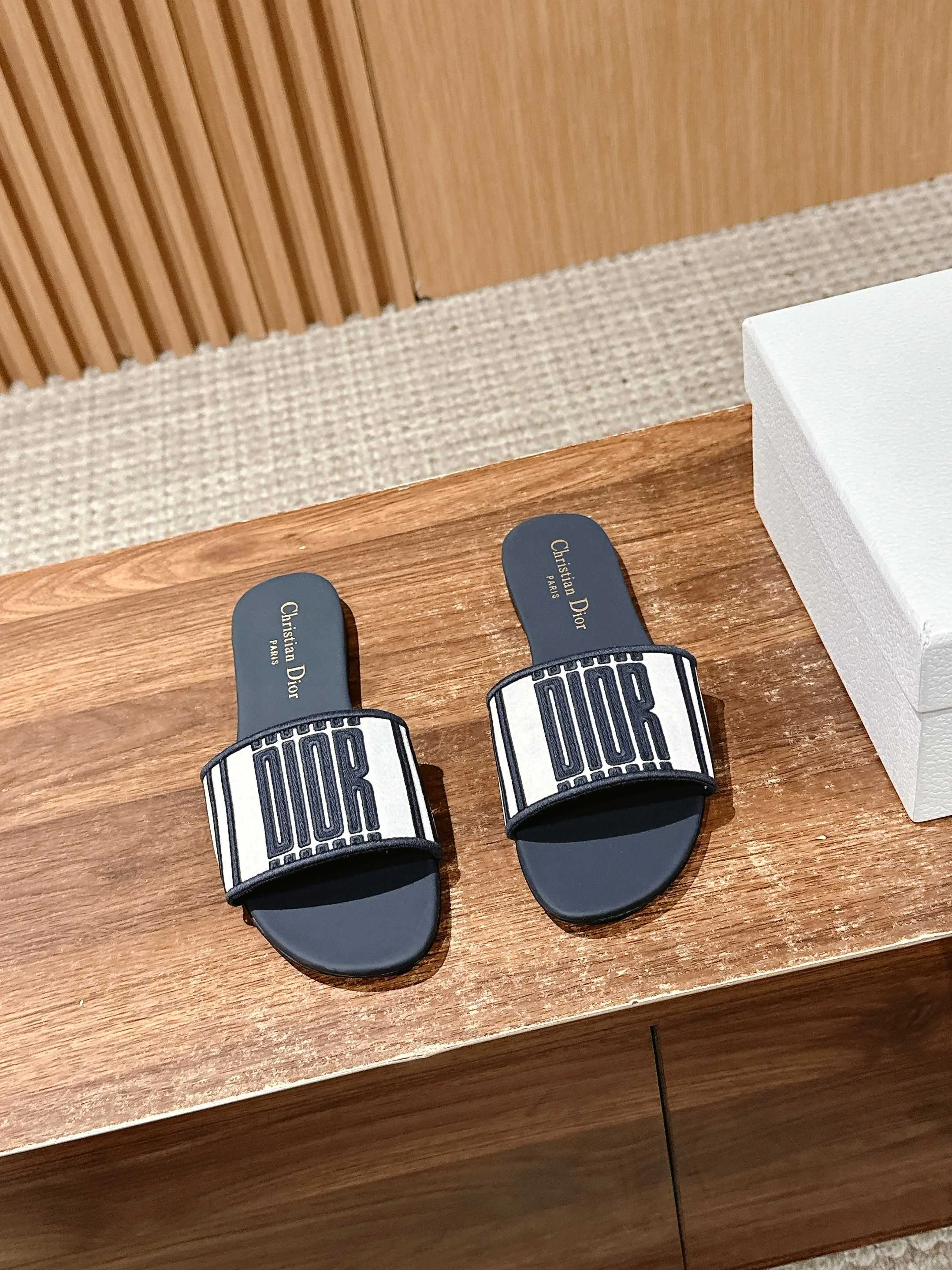 Шлепанцы Женские Christian Dior 11600092