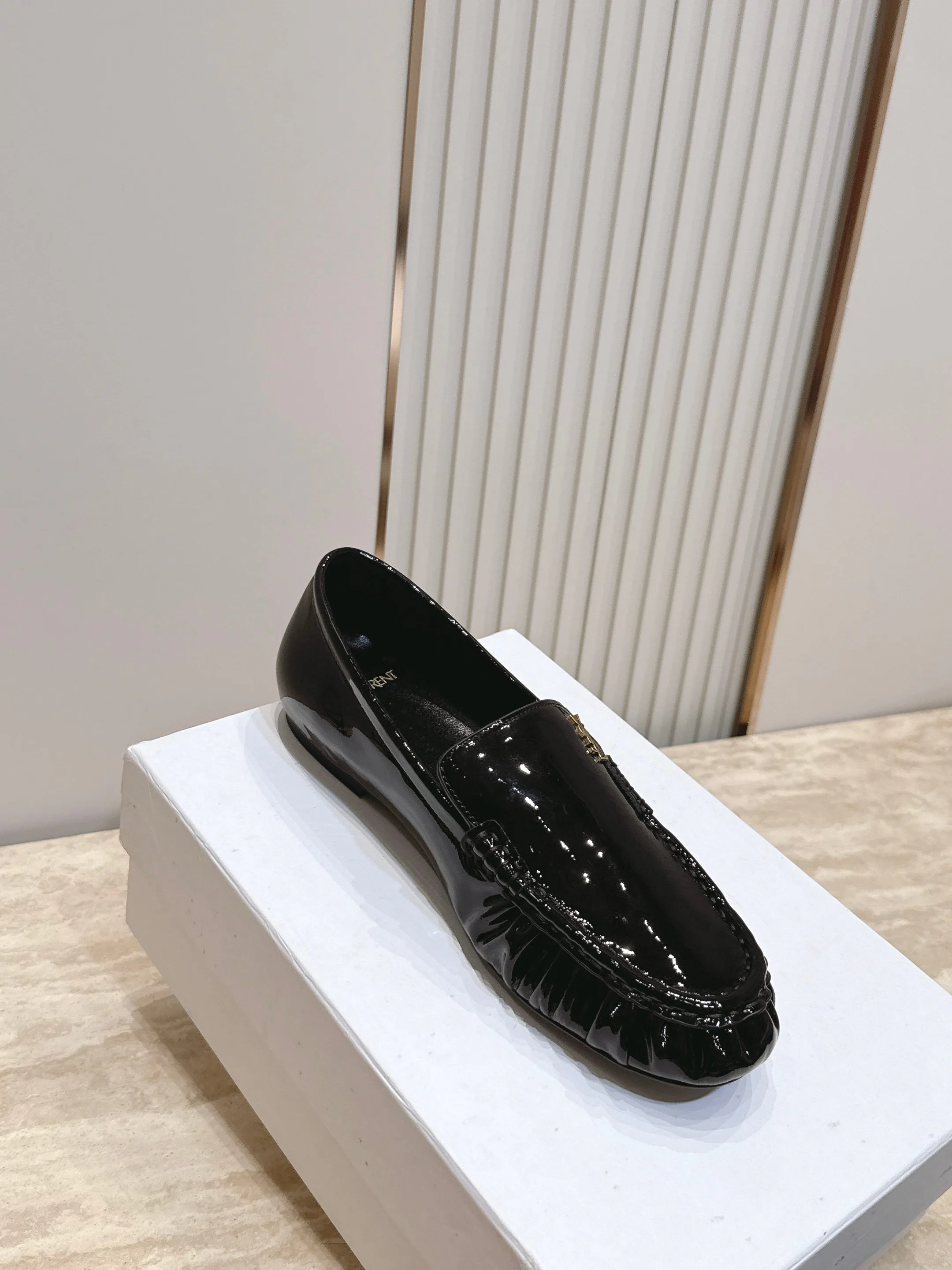 Лоферы И Мокасины Женские Saint Laurent 17701345