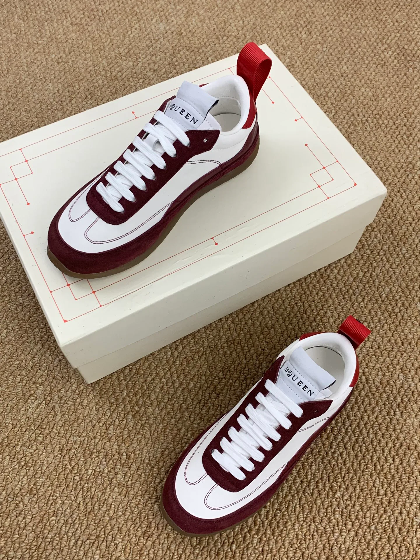 Кроссовки Женские Alexander Mcqueen 5022433