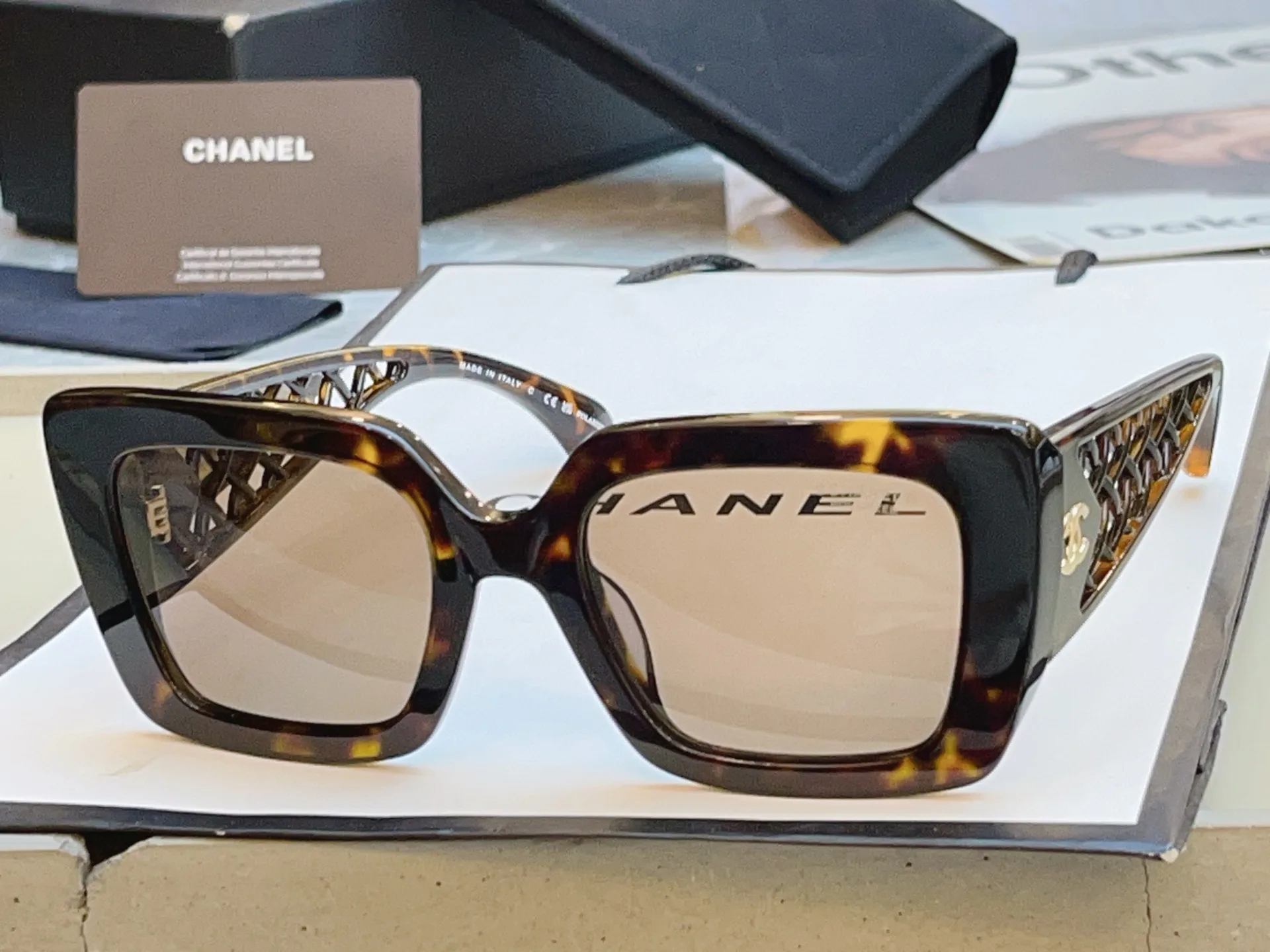 Очки Chanel 17529371