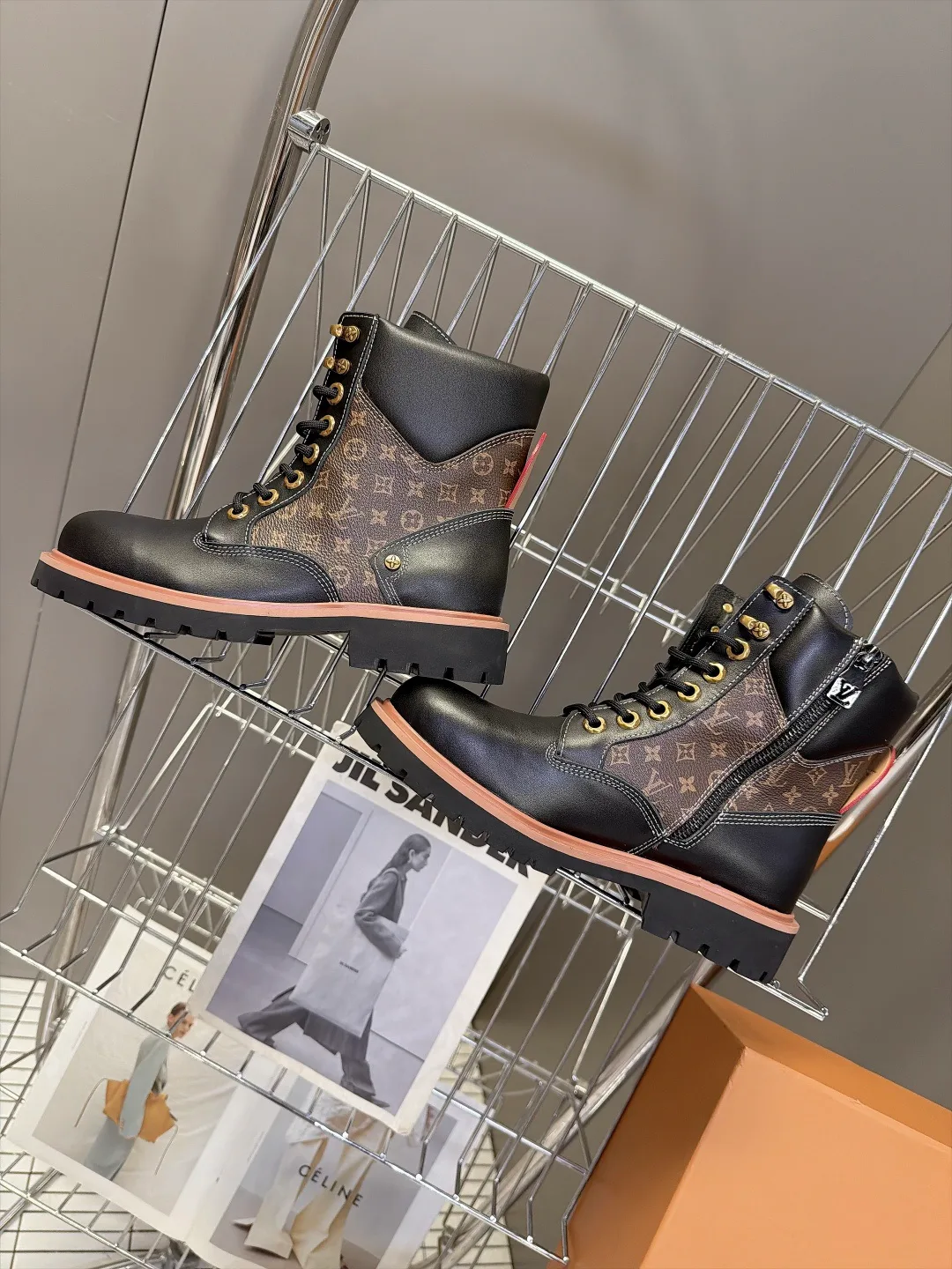Ботинки Женские Louis Vuitton 18693127