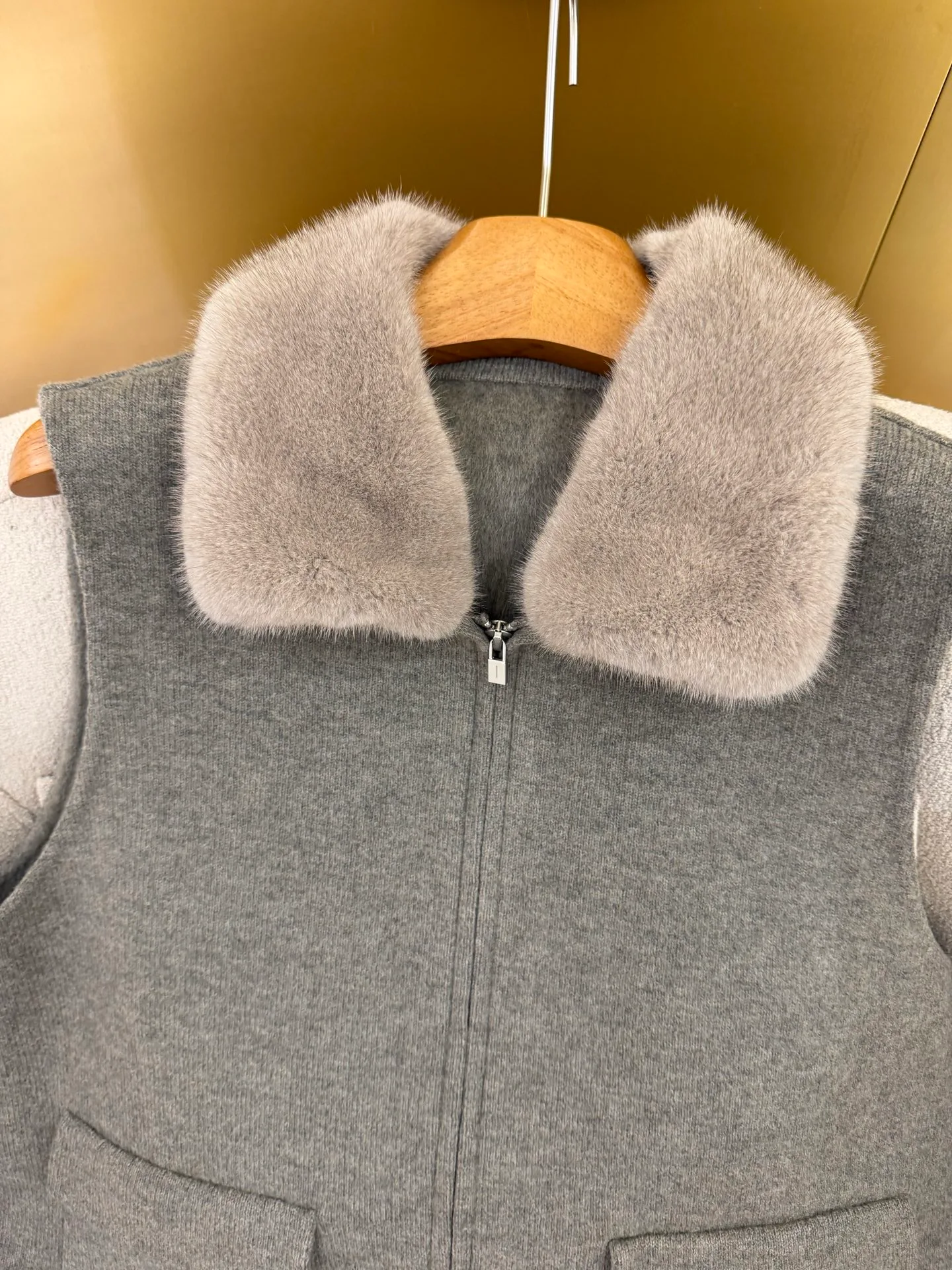 Жилеты Женские Loro Piana 18513129