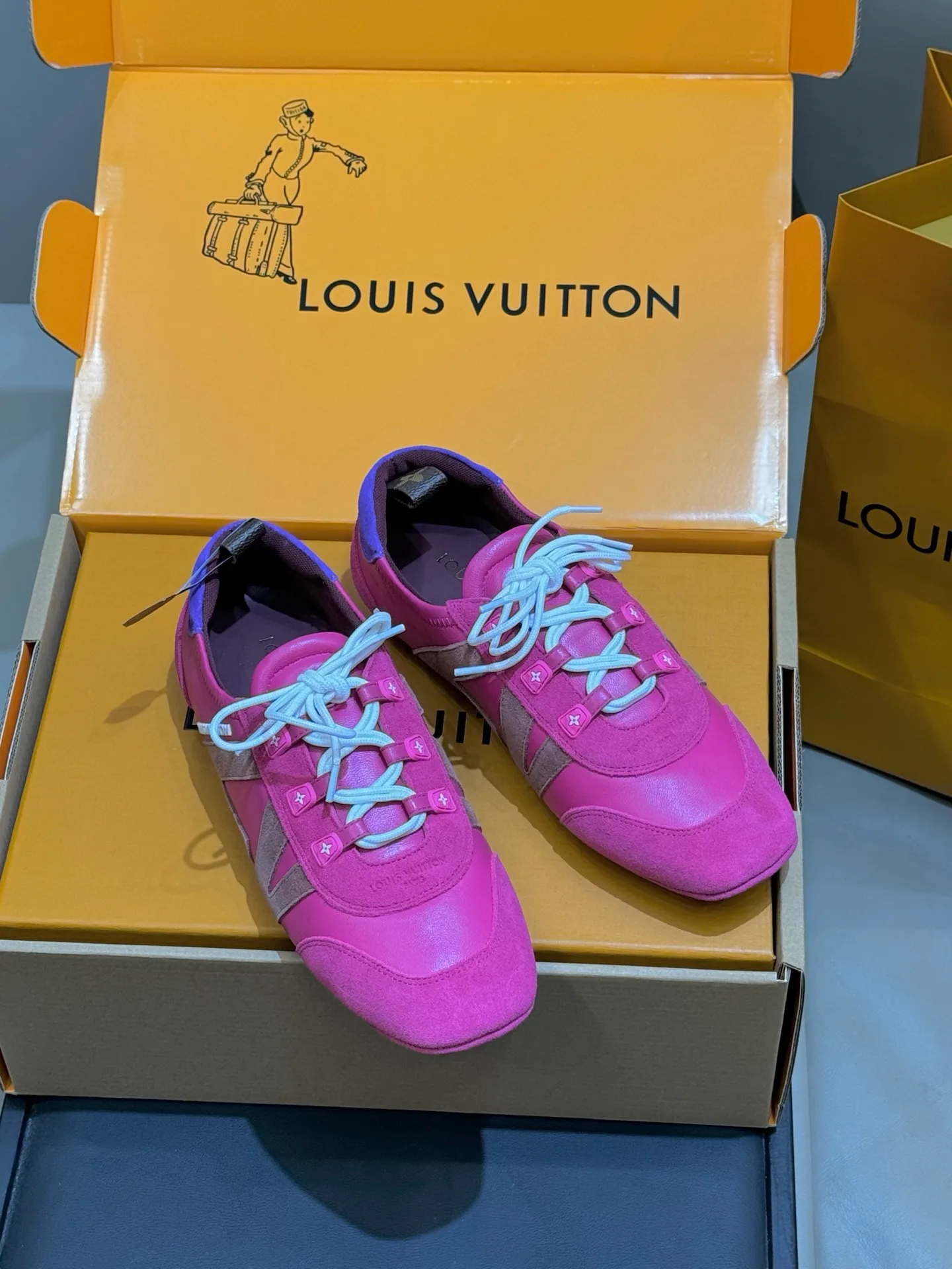 Кроссовки Женские Louis Vuitton 1280027