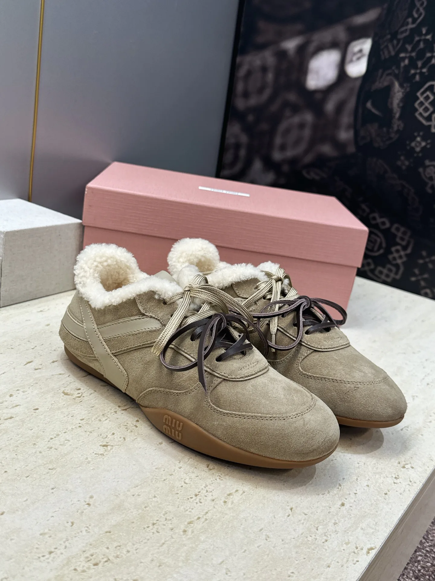 Кроссовки Женские Miu Miu 19253347