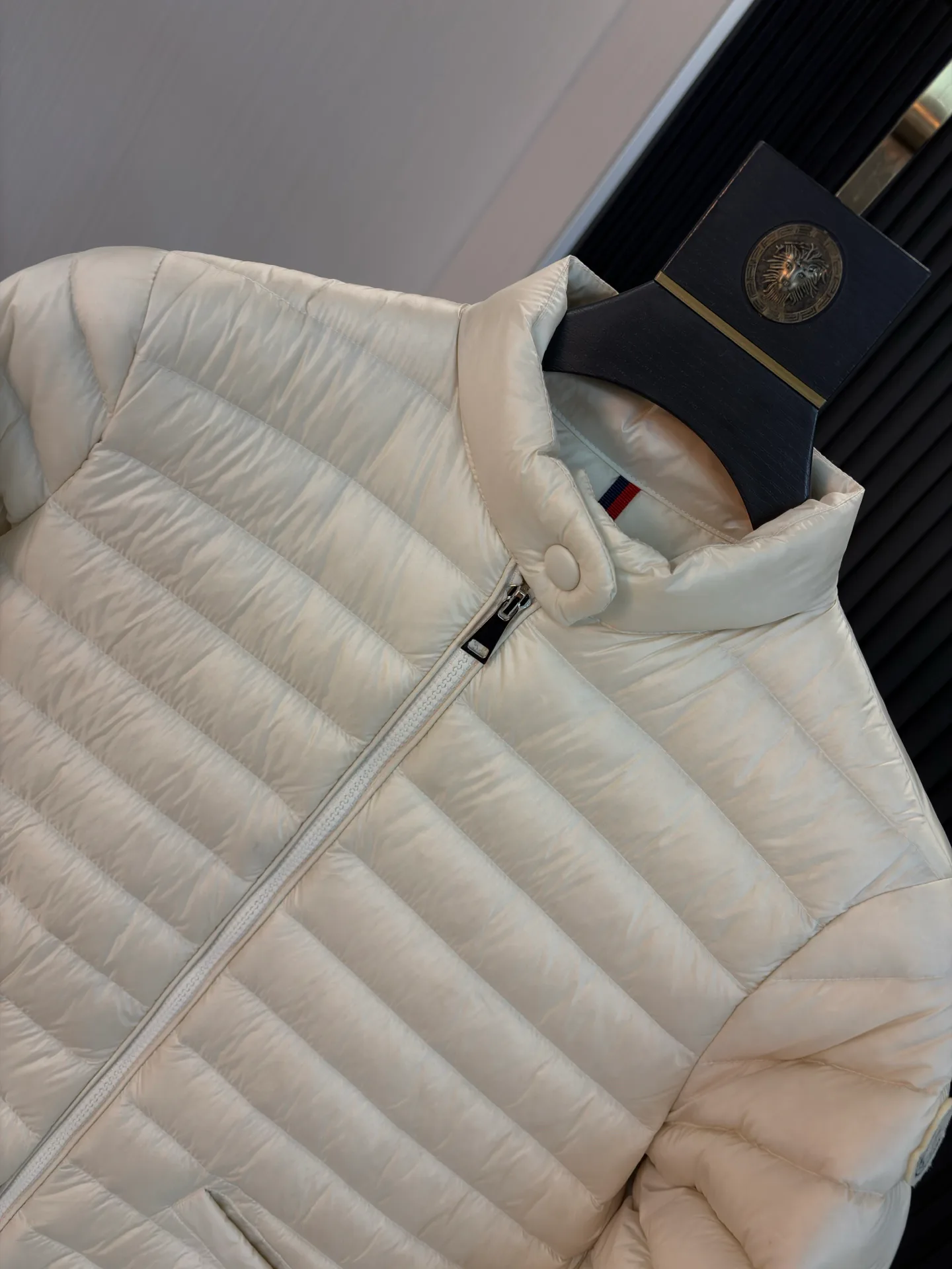Куртки И Пуховики Мужские Moncler 17908034