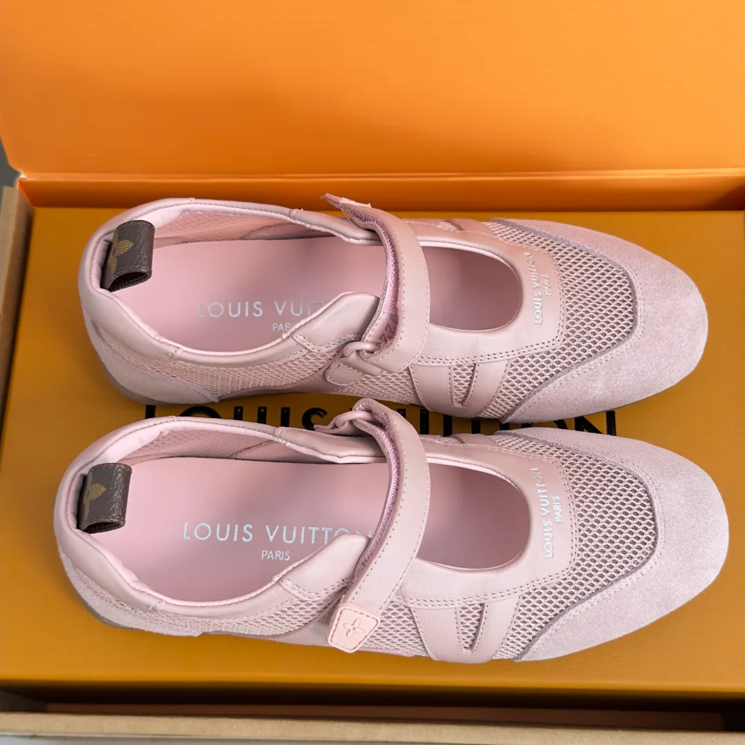 Кроссовки Женские Louis Vuitton 17950634