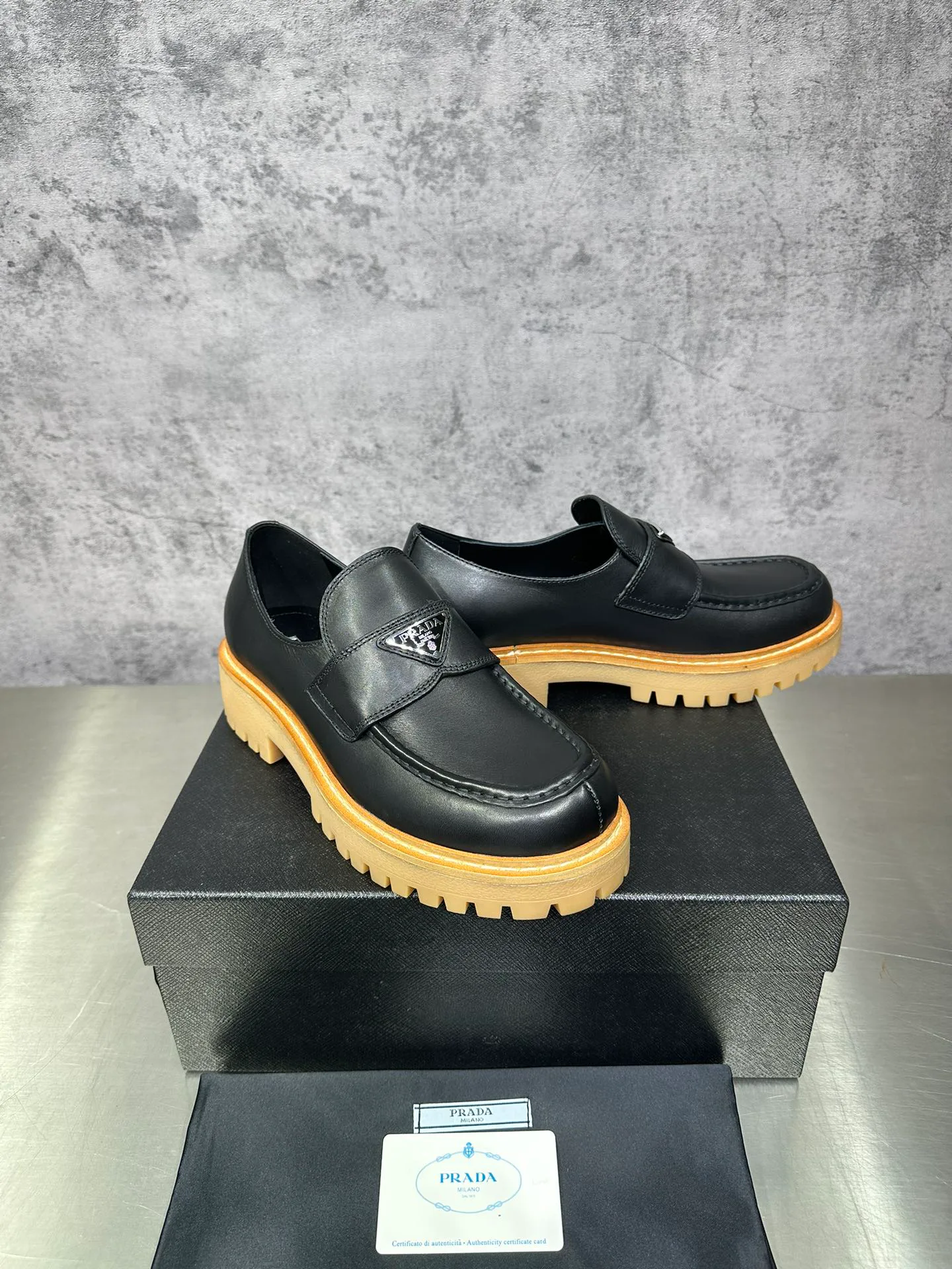 Лоферы И Туфли Мужские Prada 1716776