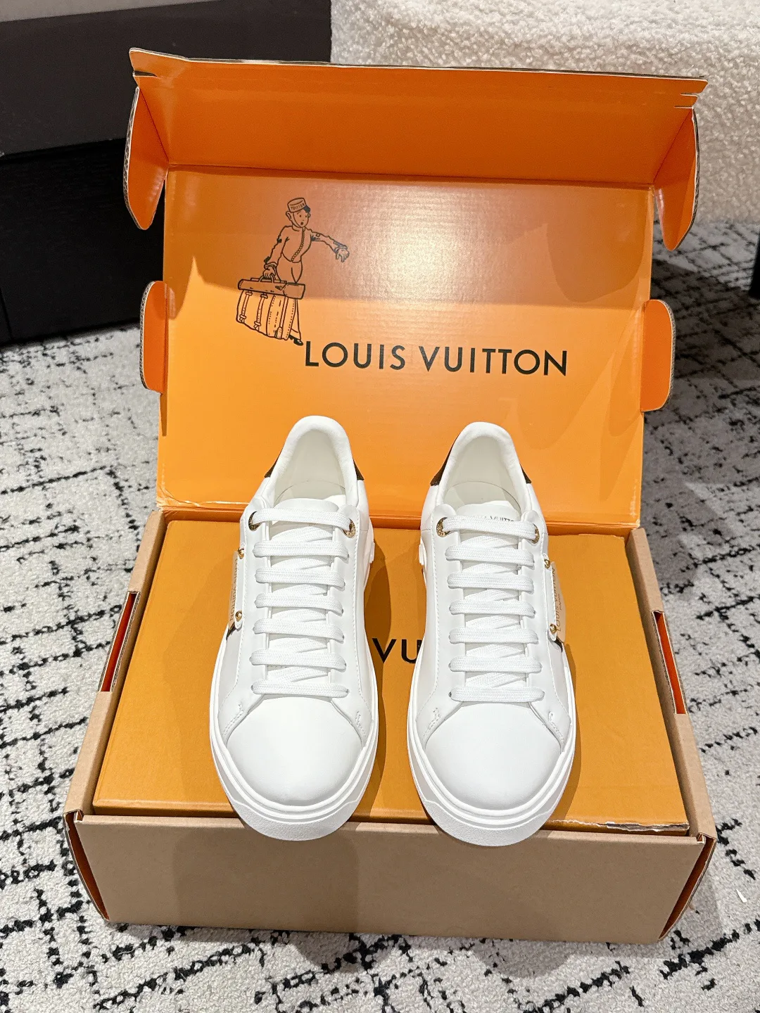 Кроссовки Женские Louis Vuitton 4502480
