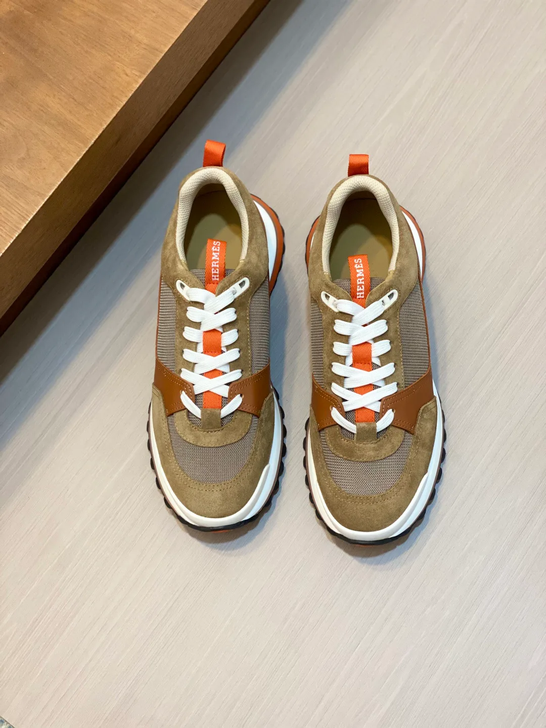 Кроссовки Мужские Hermes 18055271
