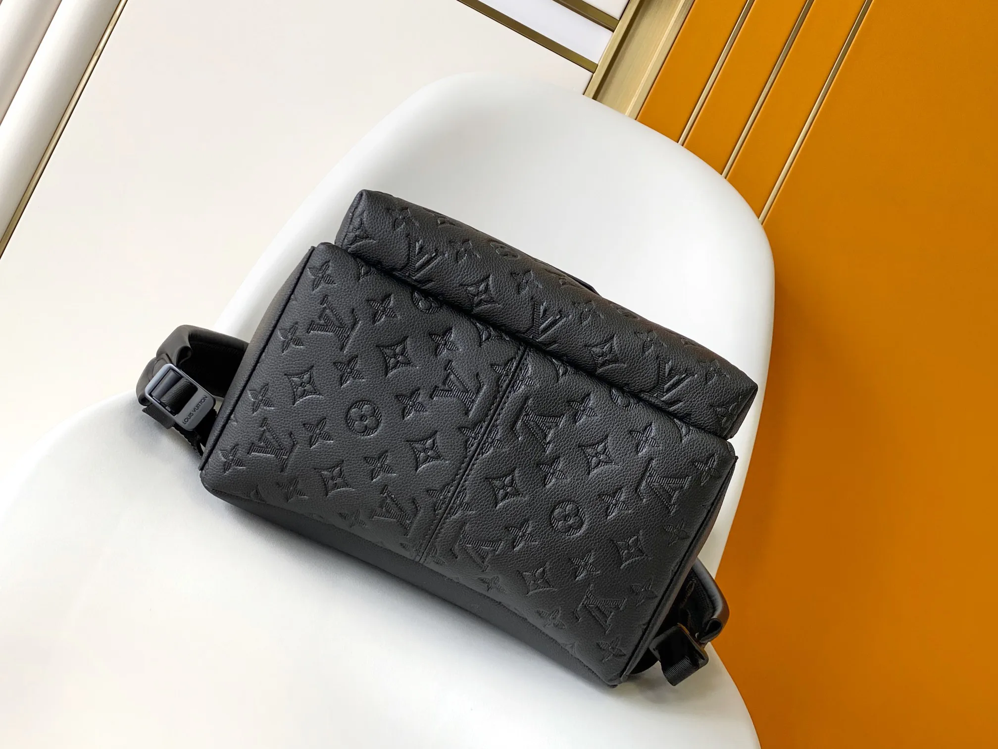 Рюкзаки Женские Louis Vuitton 13435264
