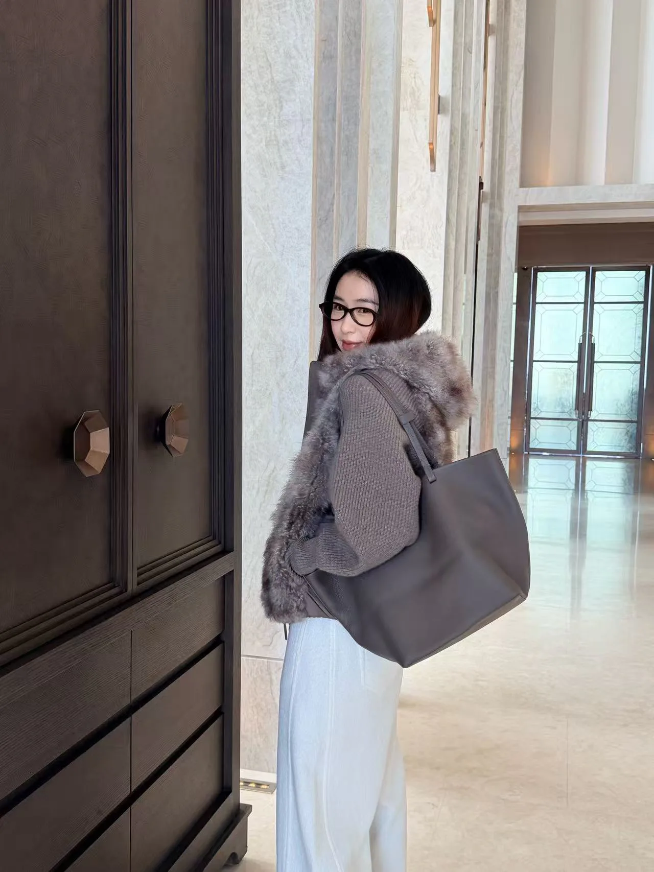 Классические Сумки Женские The Row 381271