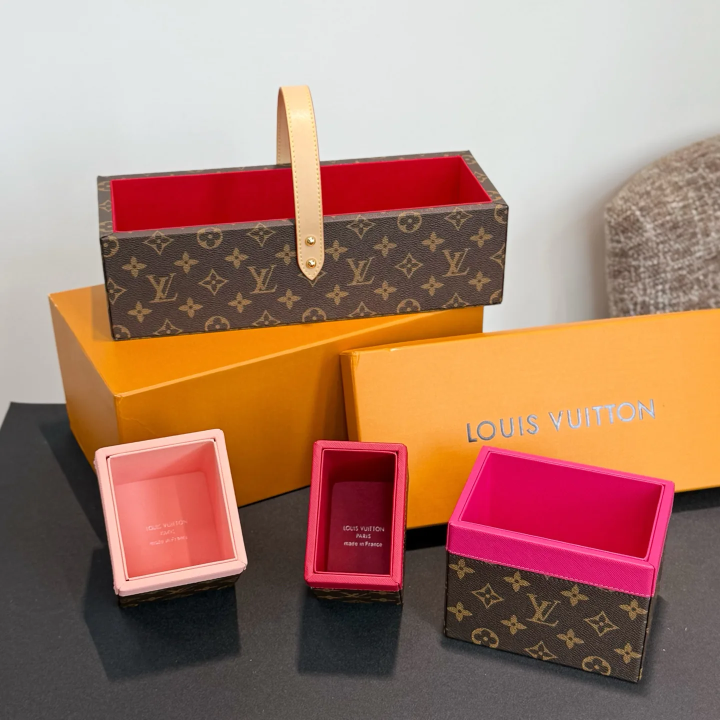 Текстиль Louis Vuitton 6348672