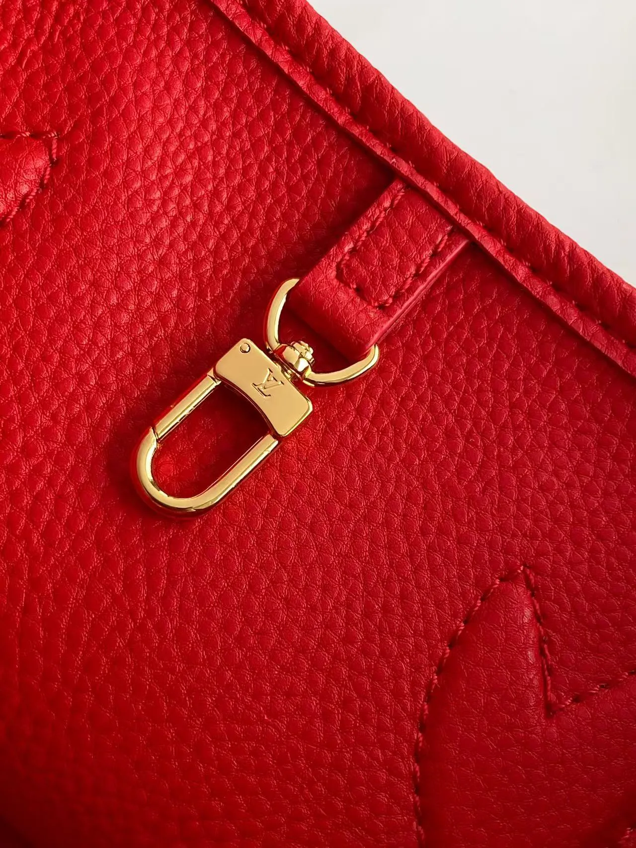 Классические Сумки Женские Louis Vuitton 17483329