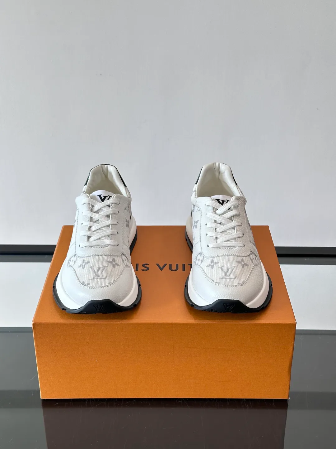 Кроссовки Мужские Louis Vuitton 367176