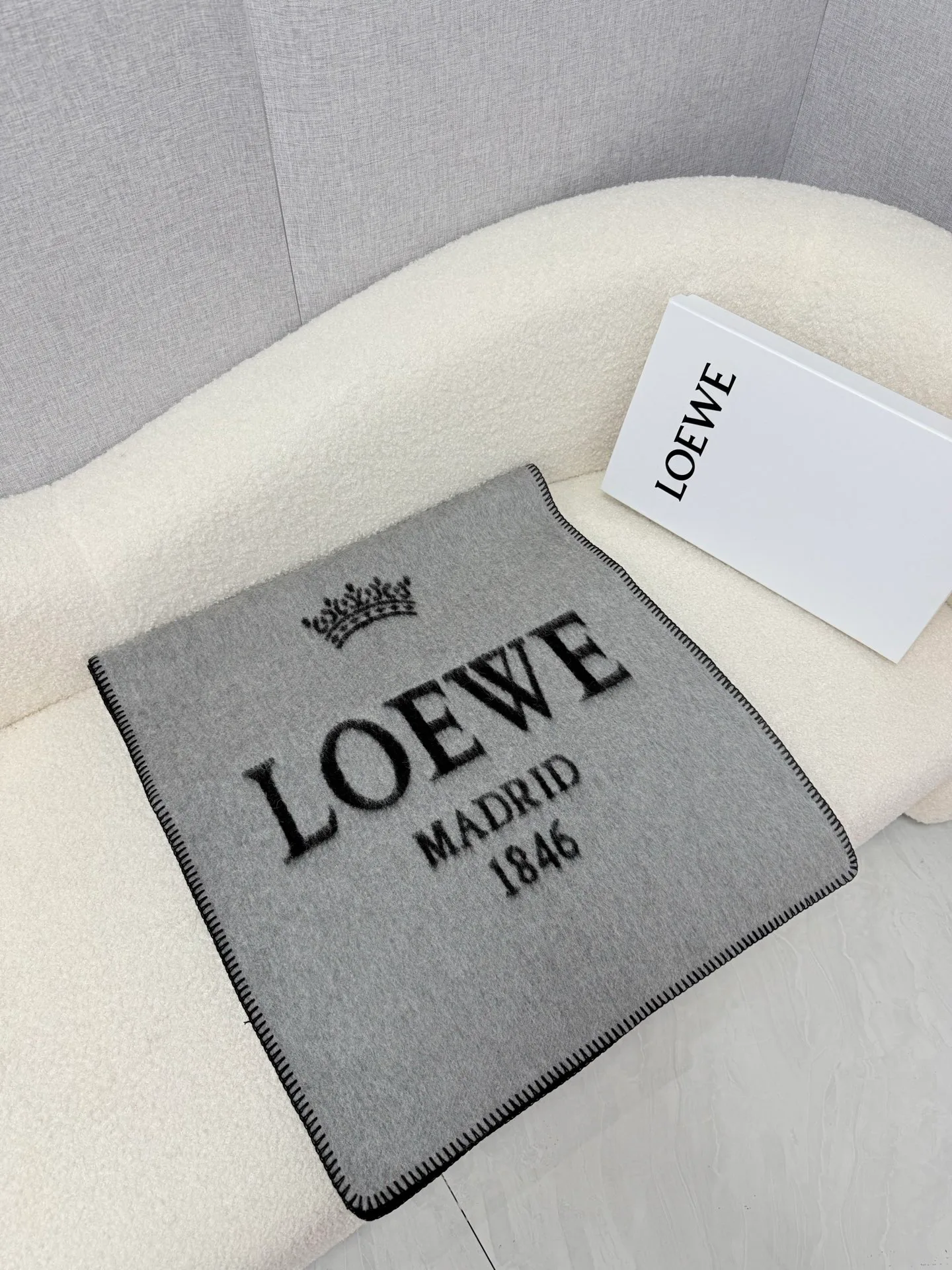 Шарфы Loewe 18275025