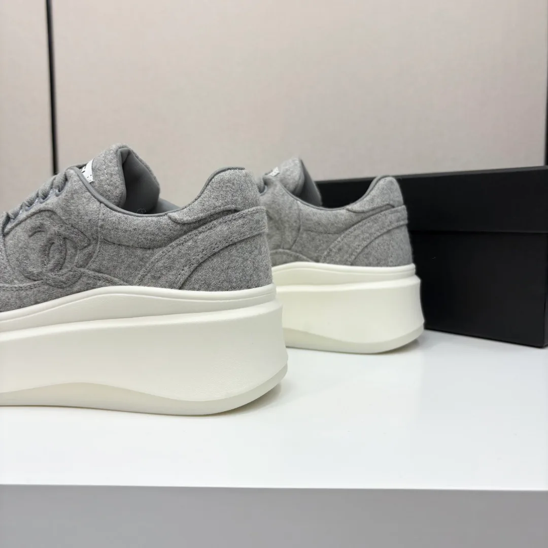 Кроссовки Женские Chanel 4502661