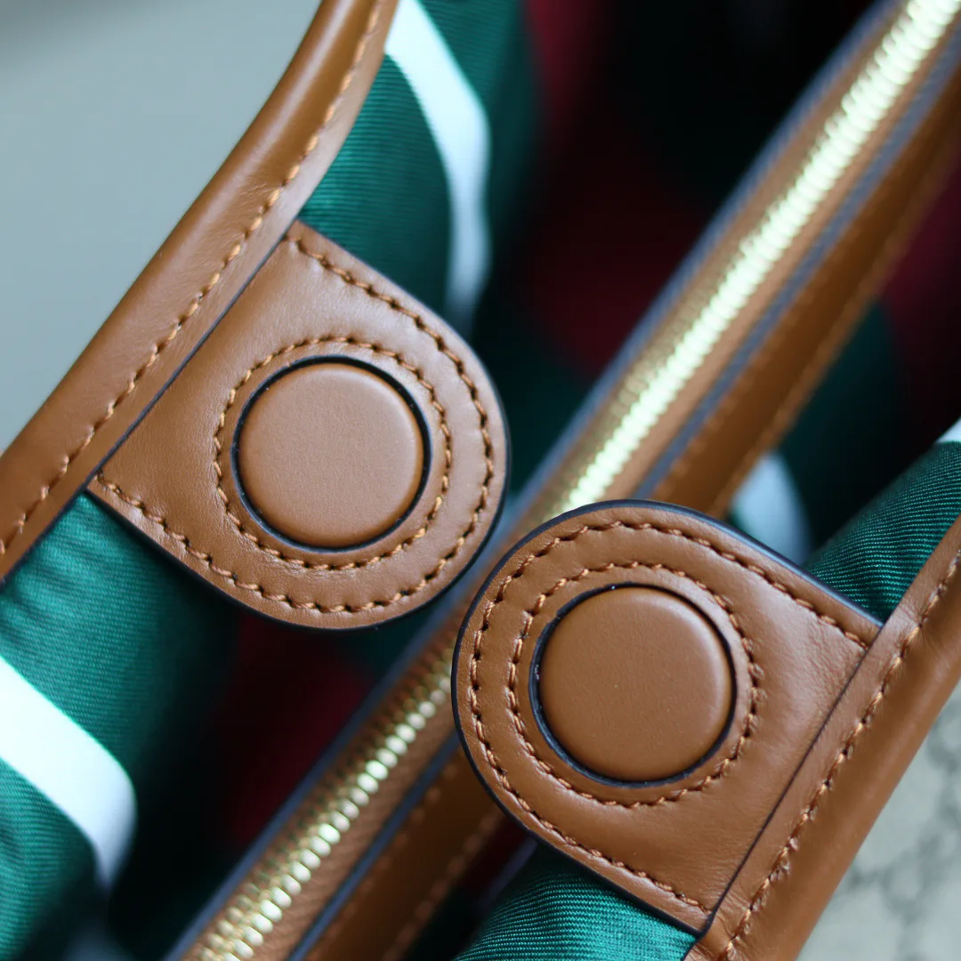 Классические Сумки Женские Gucci 11703988