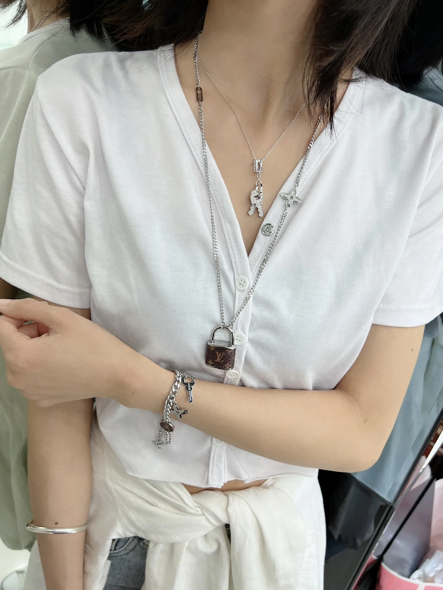 Бижутерия Louis Vuitton 167127