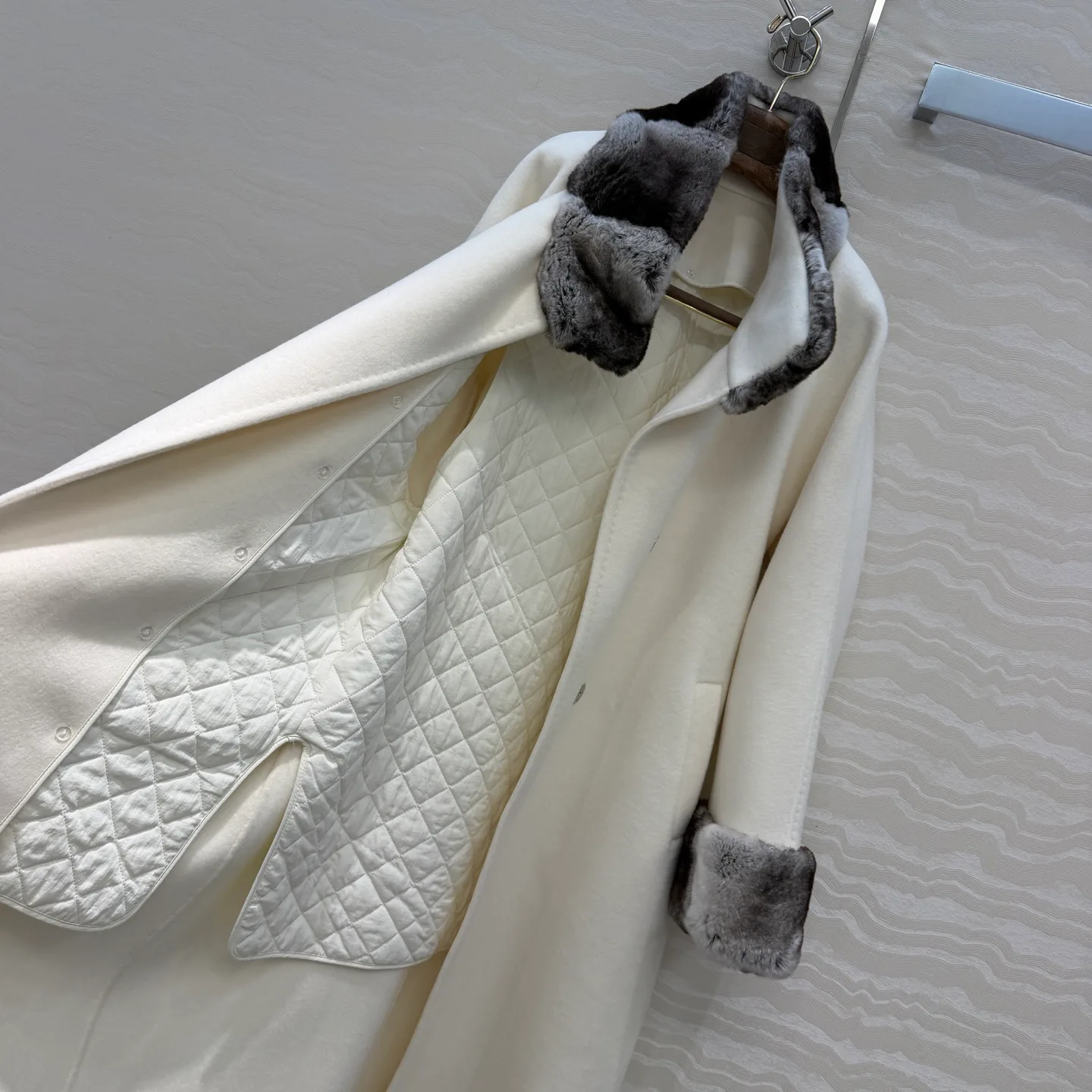 Пальто Женские Loro Piana 18601557