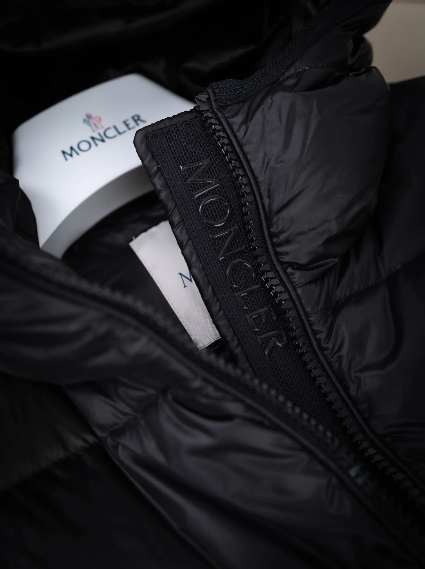 Куртки И Пуховики Женские Moncler 18141270