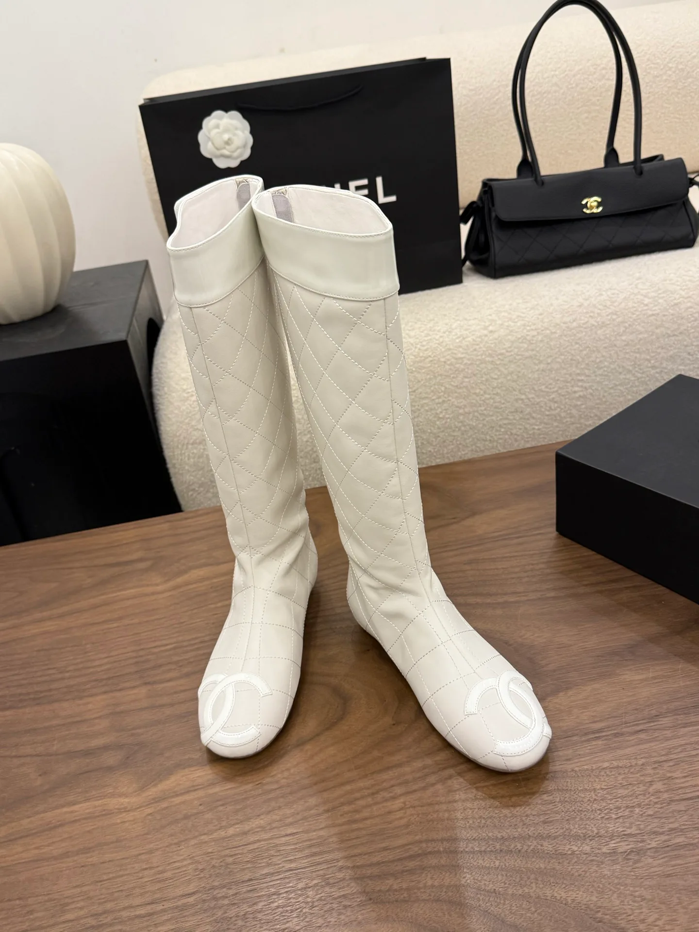 Сапоги Женские Chanel 18275736