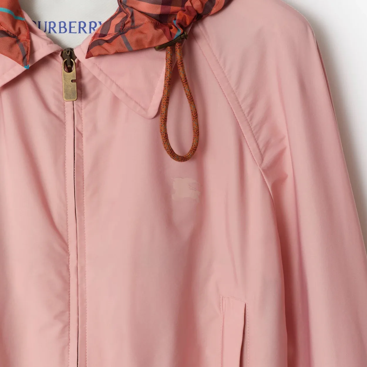 Куртки И Пуховики Женские Burberry 13420102