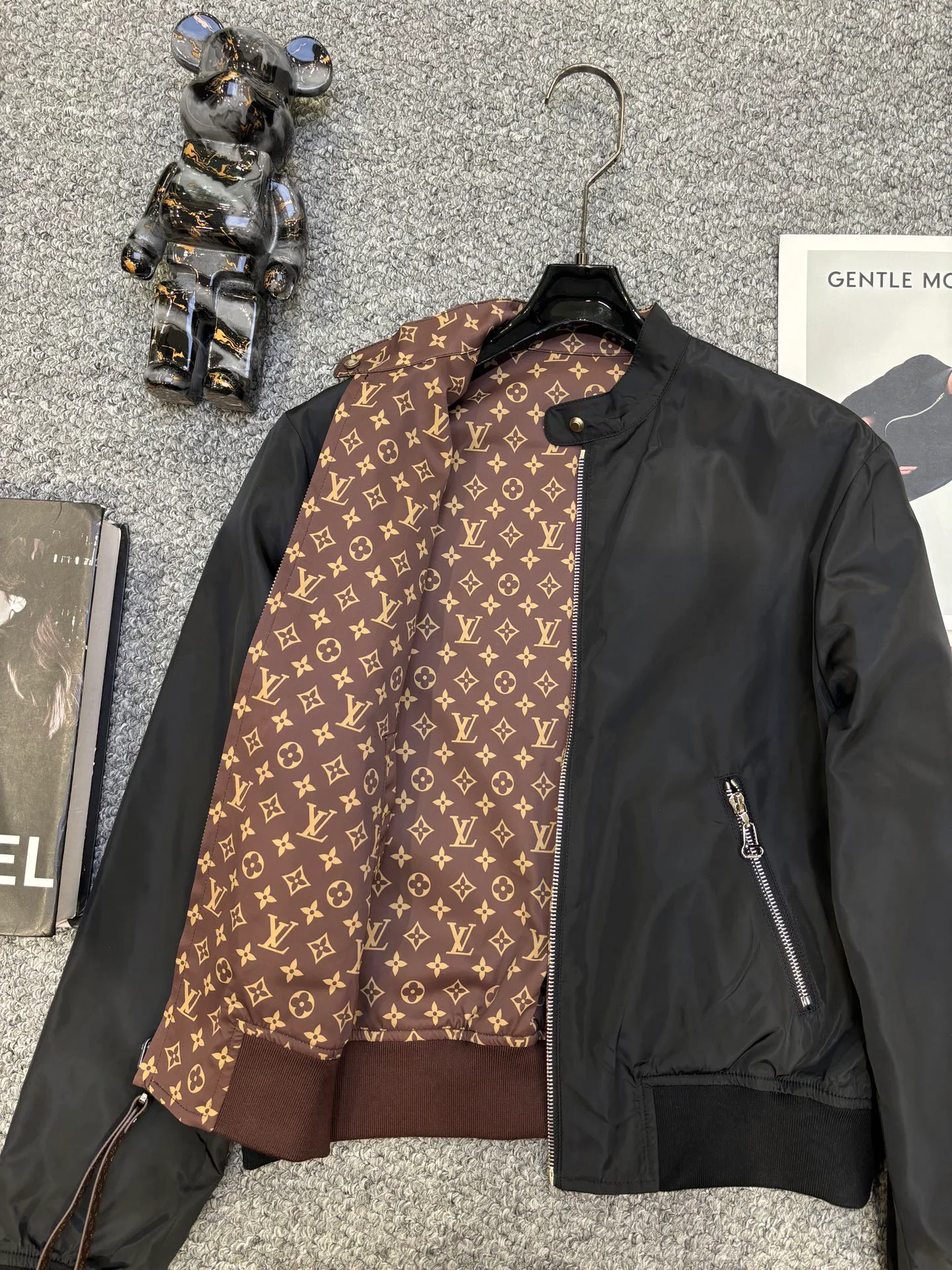 Куртки И Пуховики Женские Louis Vuitton 17953674