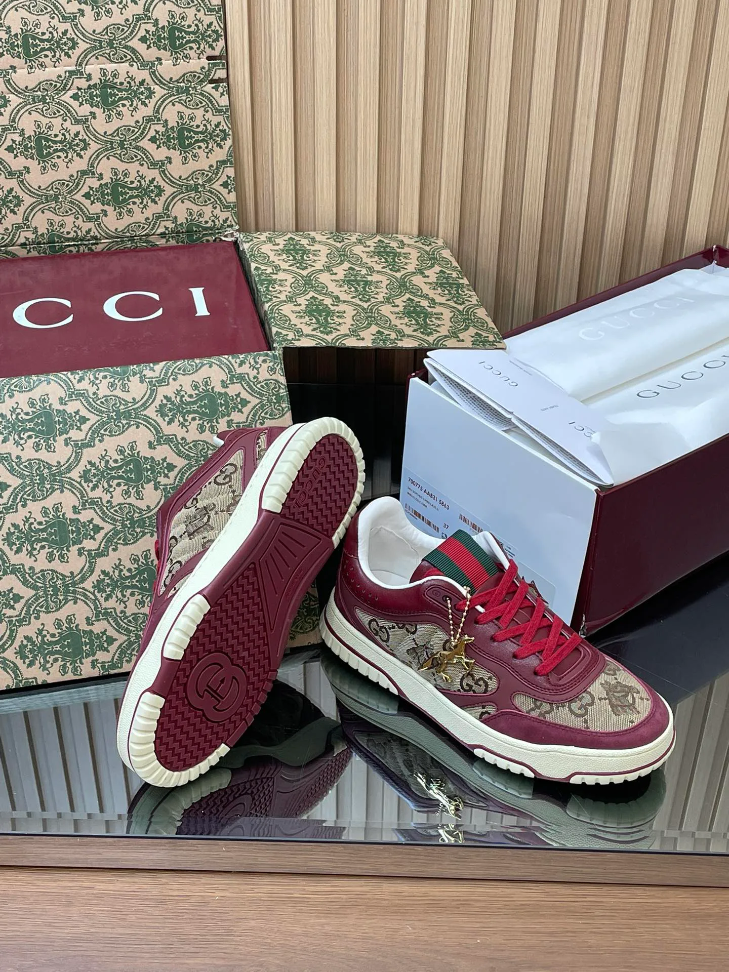 Кроссовки Женские Gucci 3443586