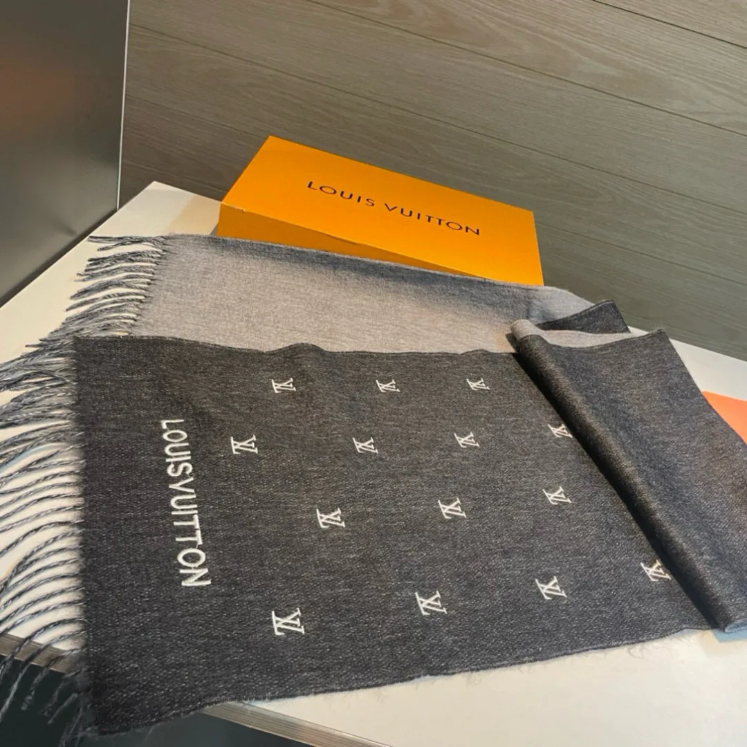 Шарфы Louis Vuitton 497626