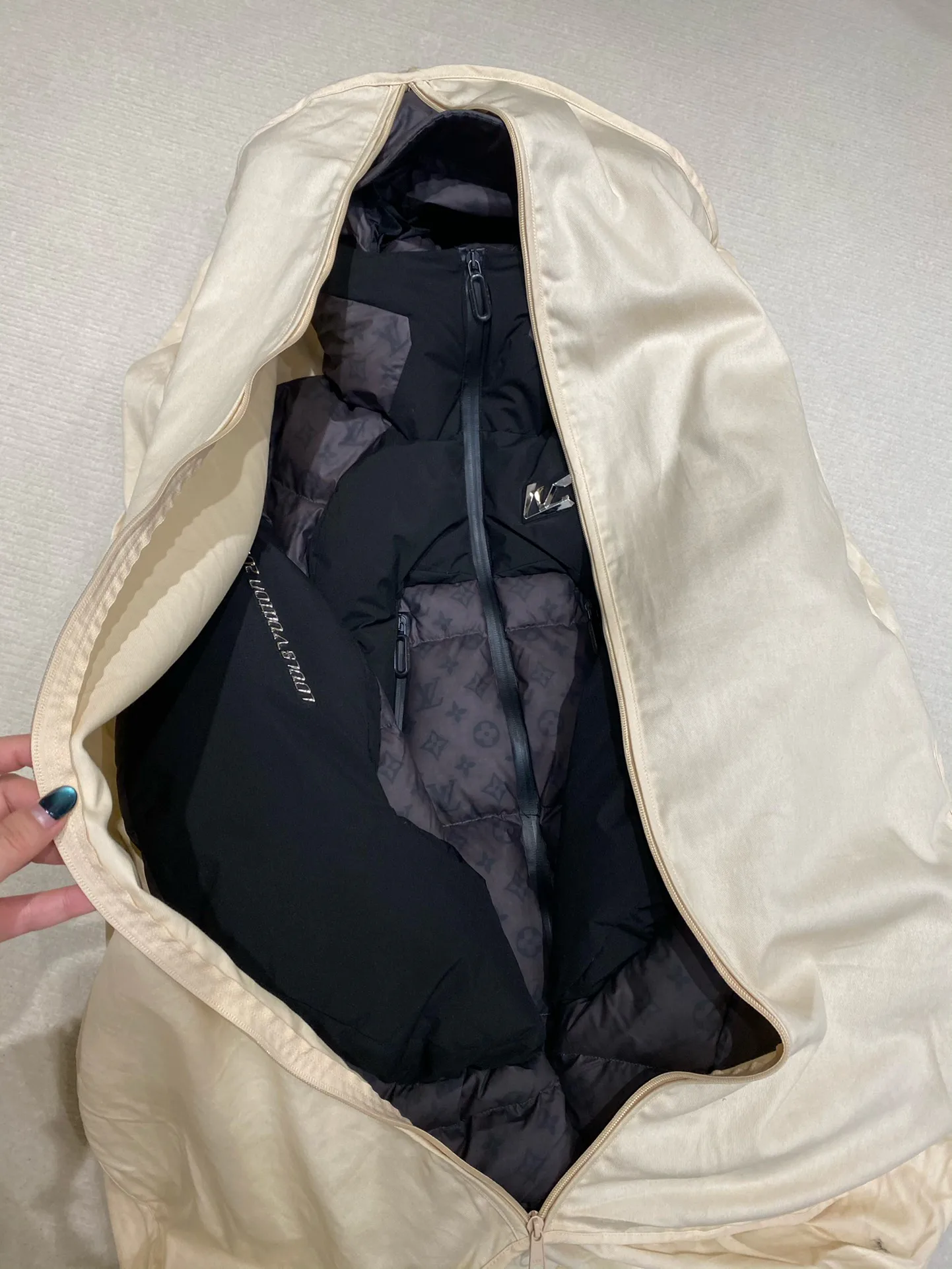 Куртки И Пуховики Мужские Louis Vuitton 369705