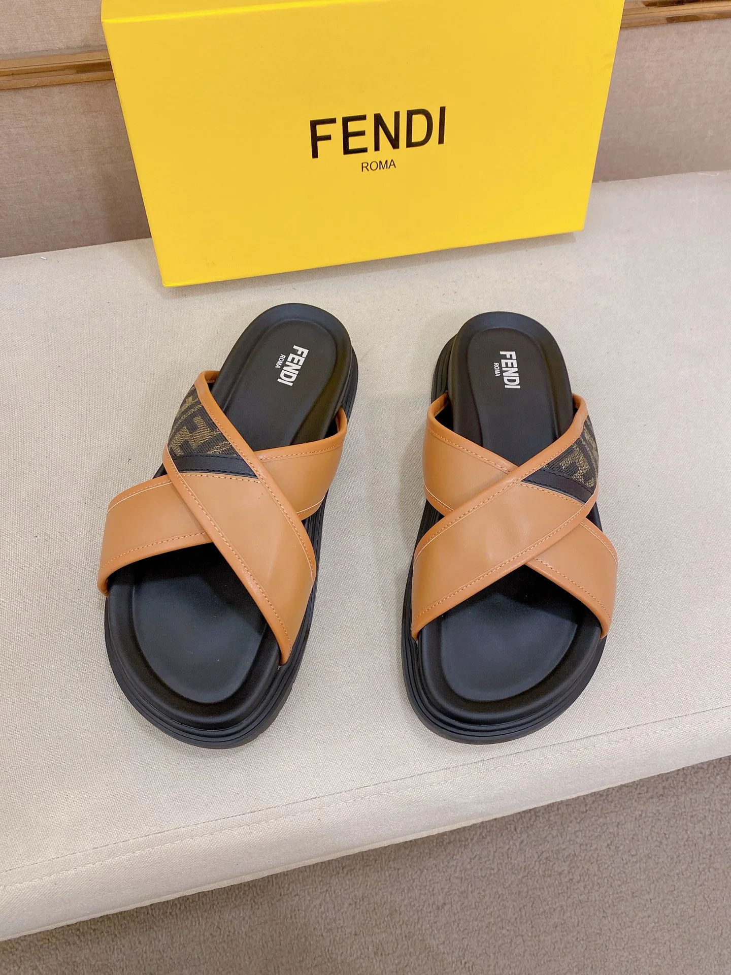 Шлепанцы Мужские Fendi 11776700