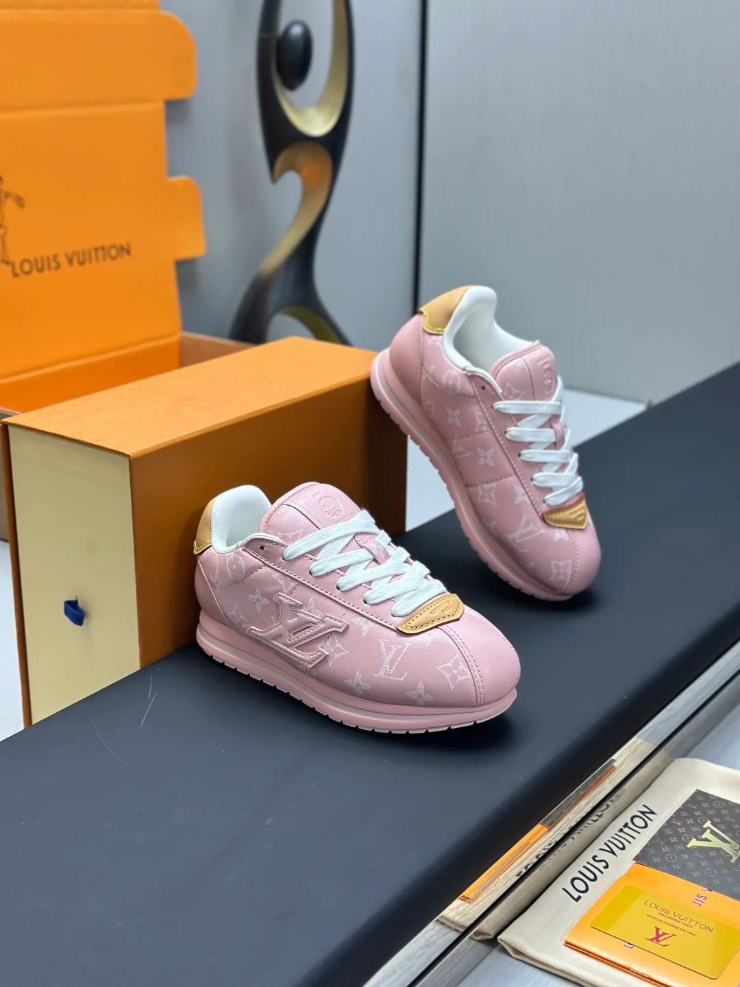 Кроссовки Женские Louis Vuitton 3470529