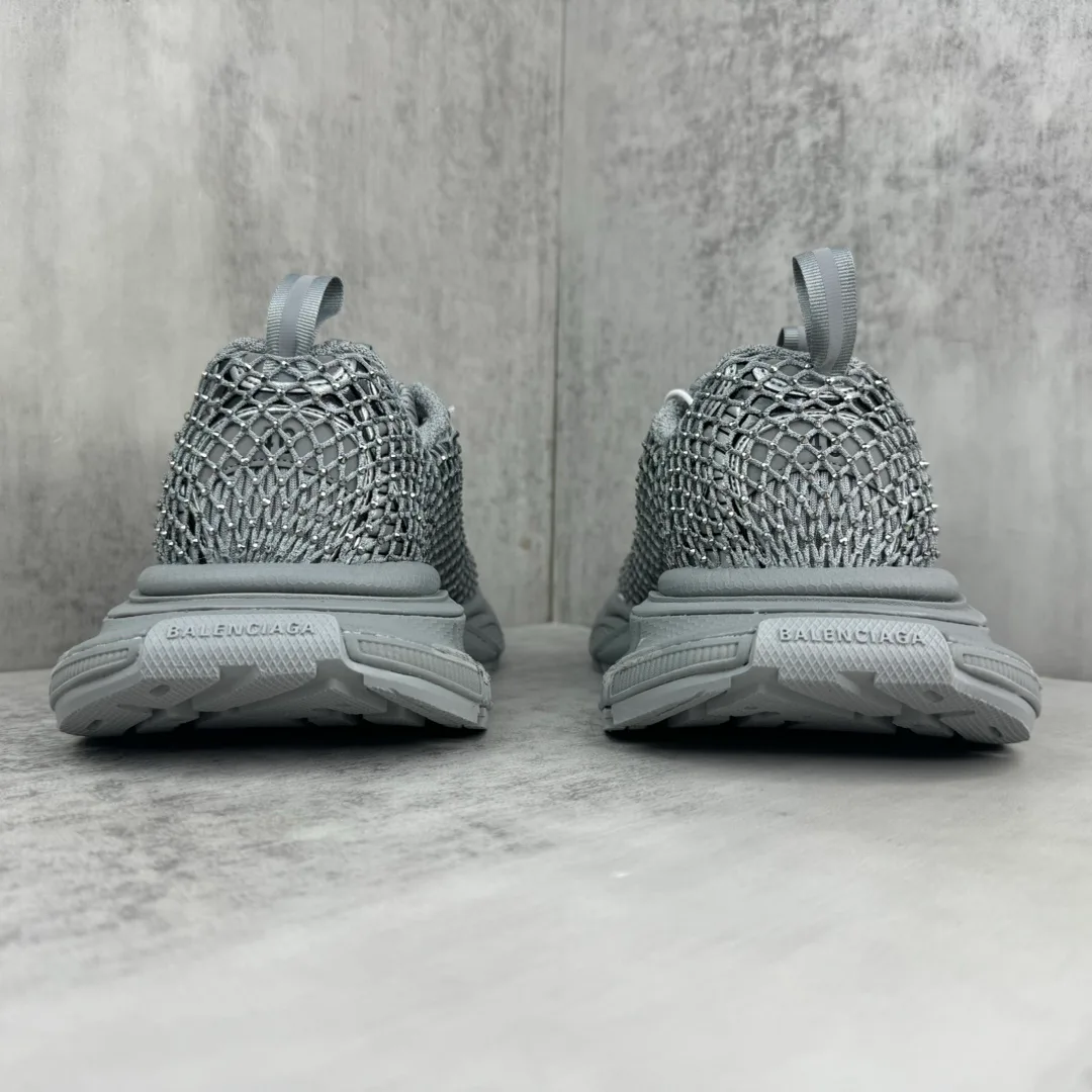 Кроссовки Женские Balenciaga 11705472