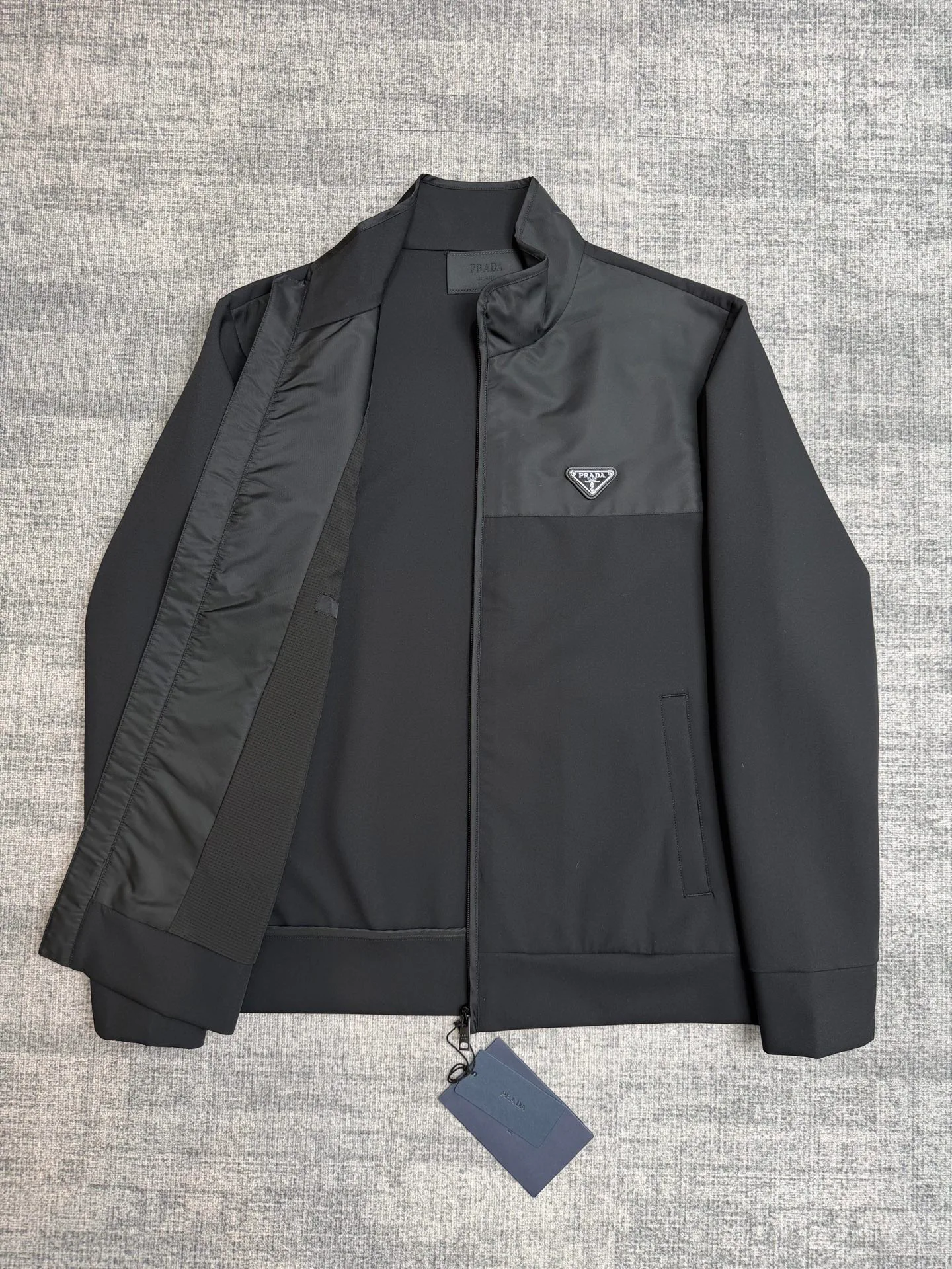 Куртки И Пуховики Мужские Prada 17915402