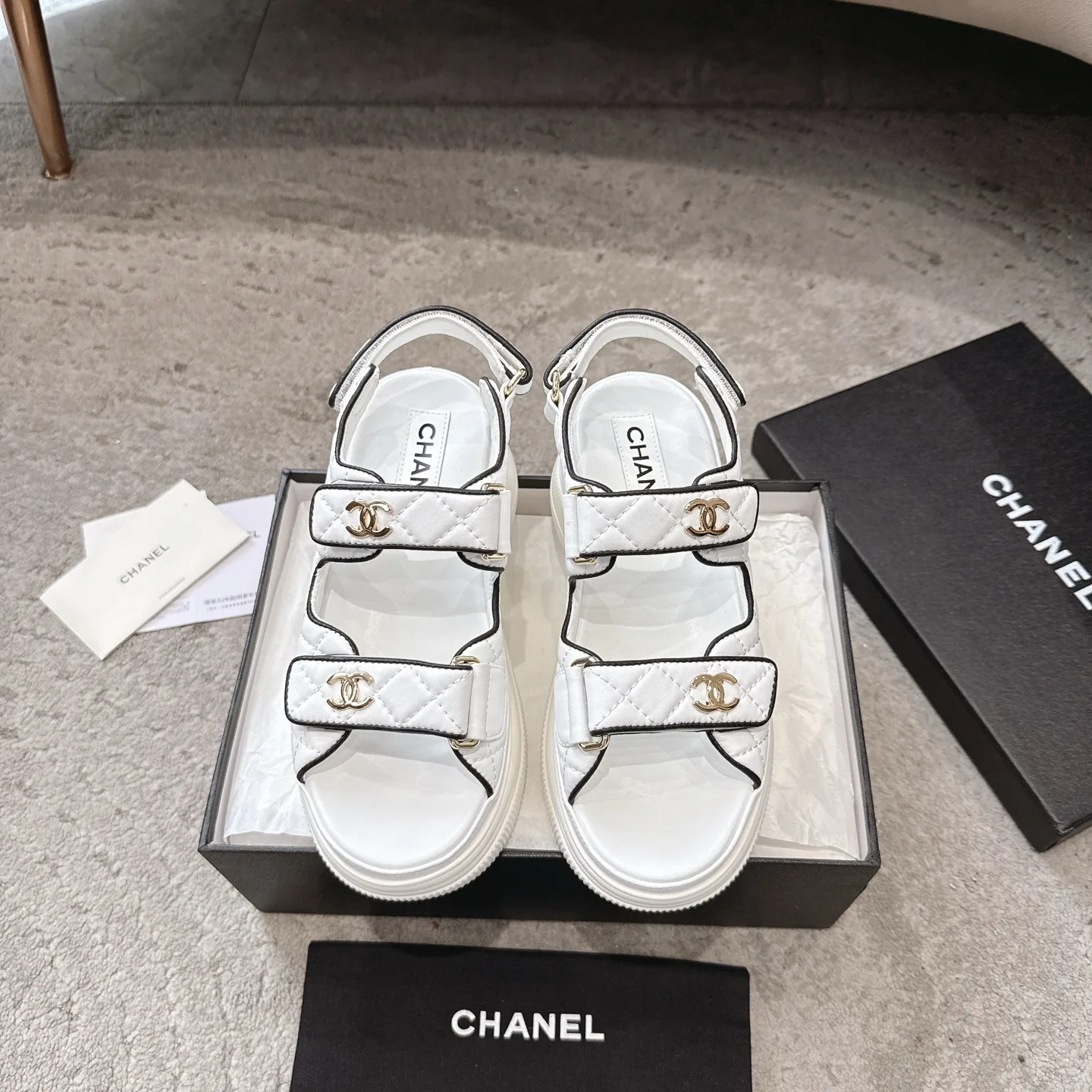 Босоножки Женские Chanel 17572326