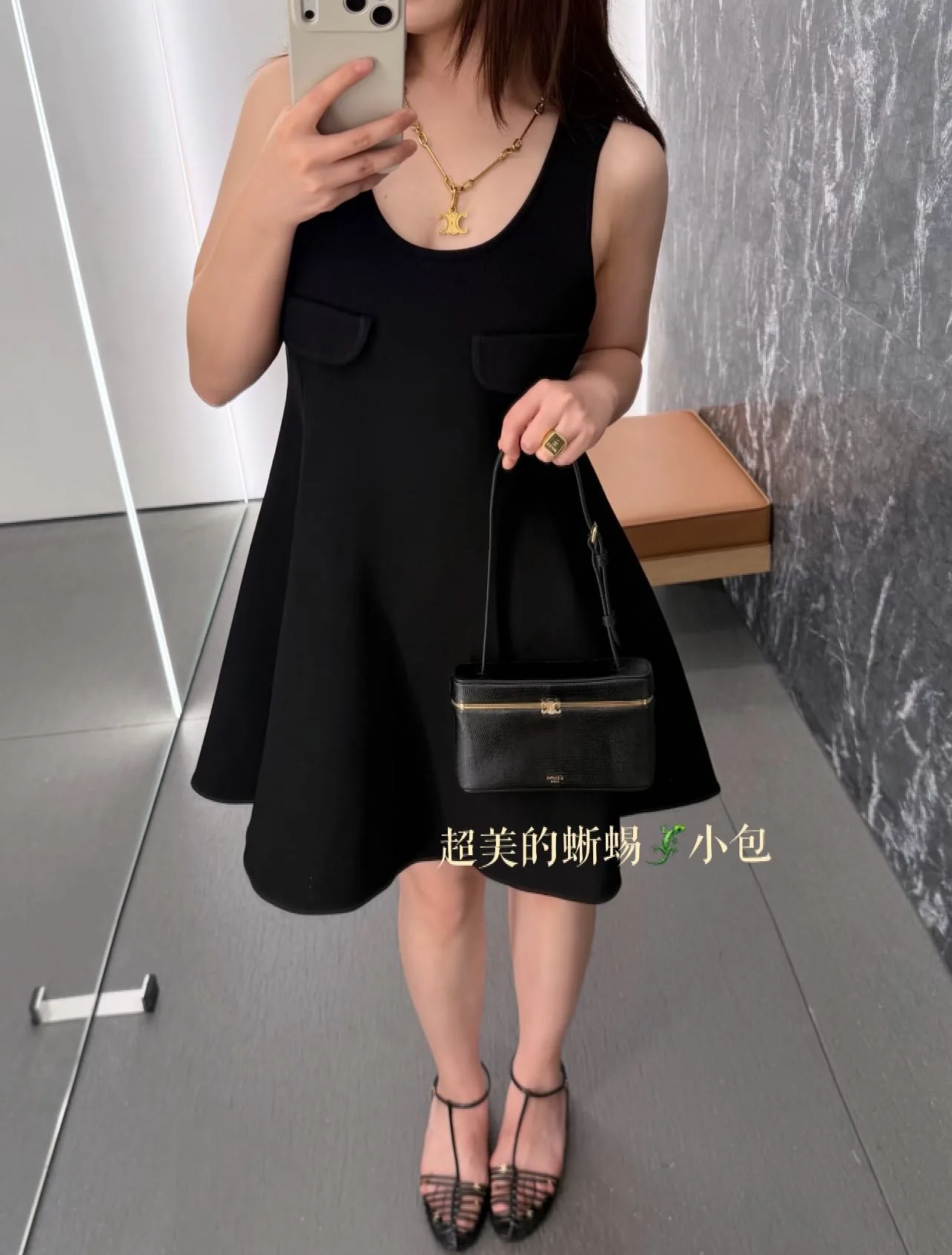 Платья Женские Celine 18877846