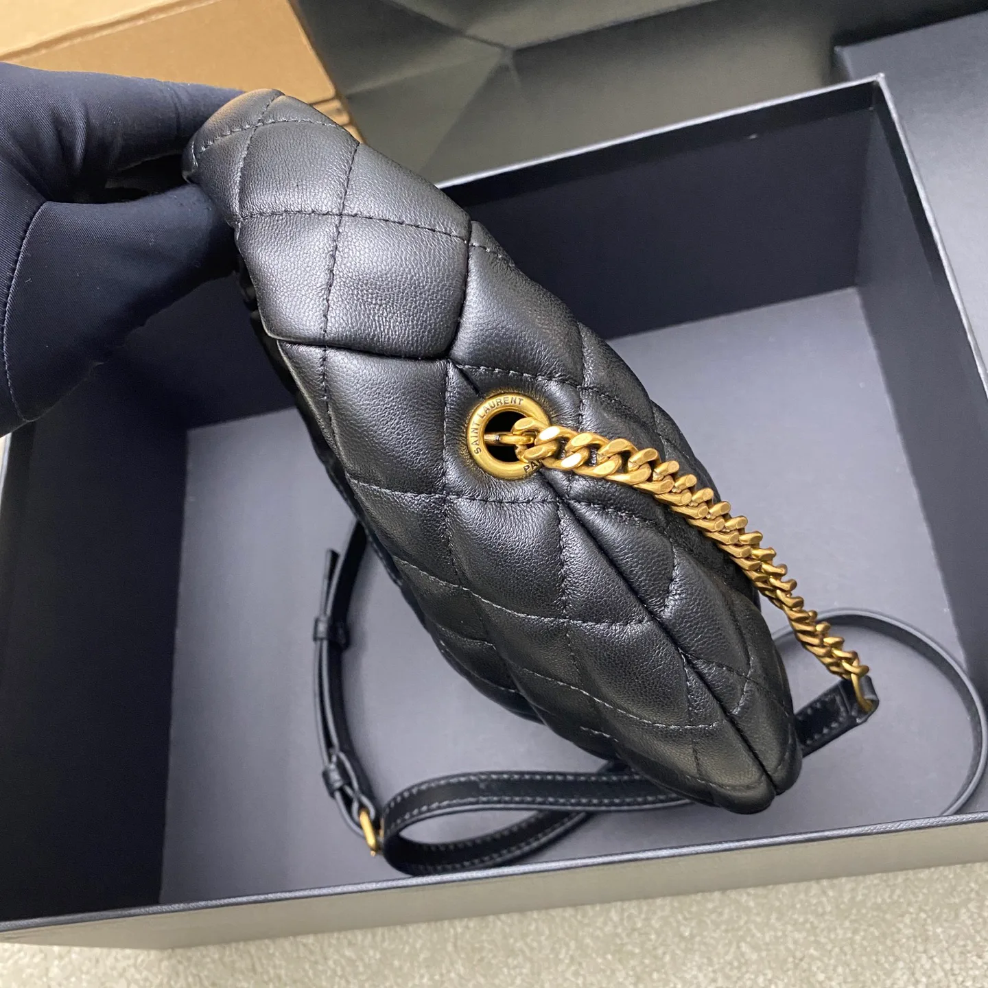Классические Сумки Женские Saint Laurent 4401995