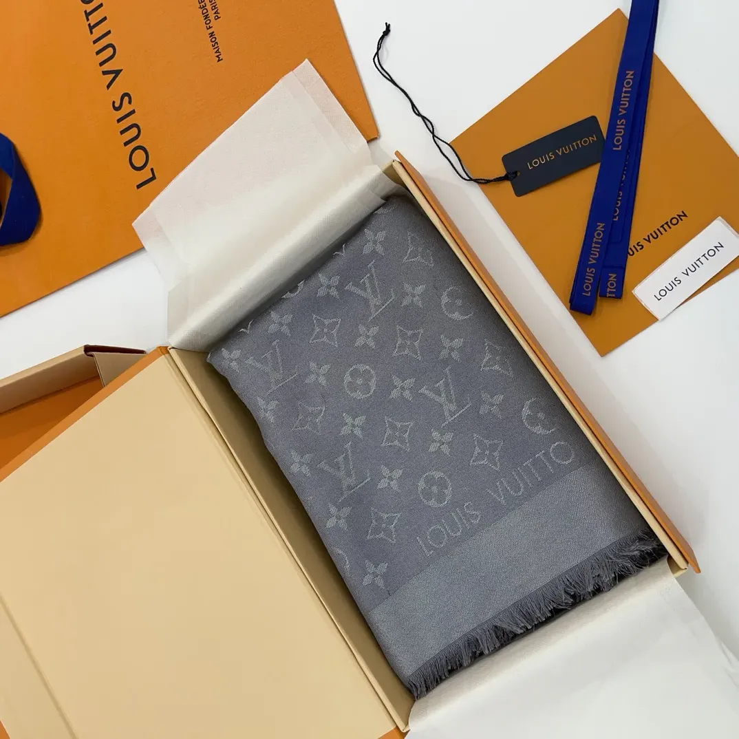 Шарфы Louis Vuitton 896960