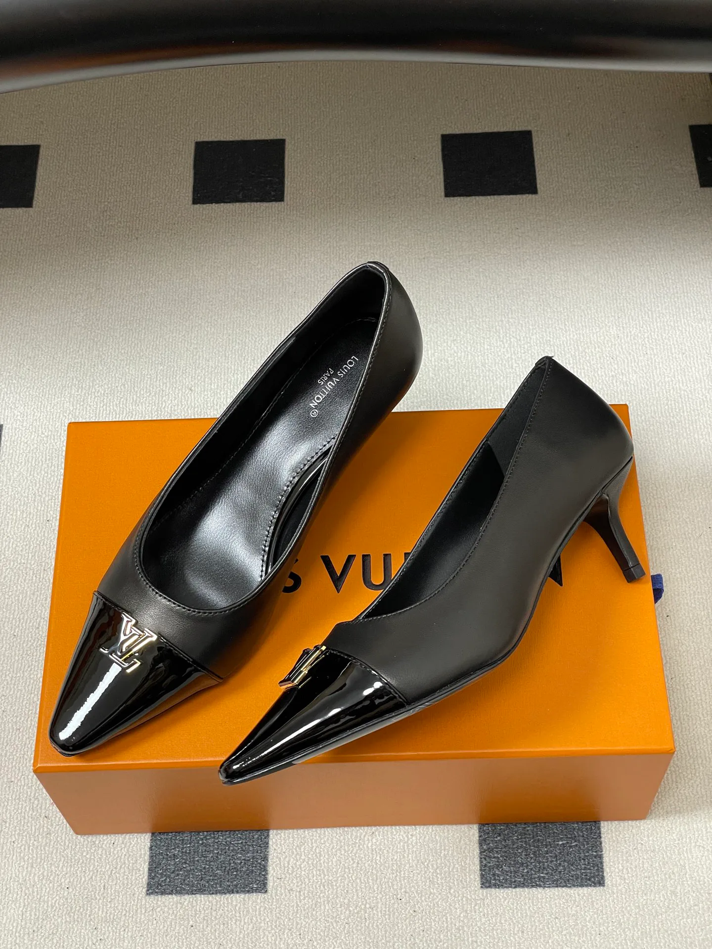 Туфли Женские Louis Vuitton 11628699