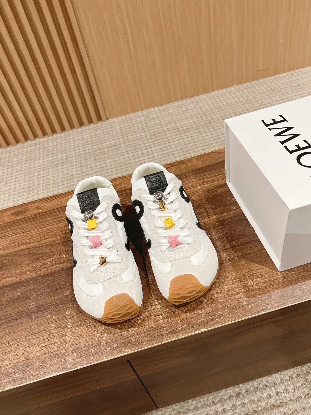 Кроссовки Женские Loewe 10475976