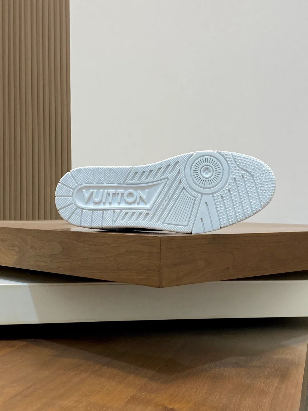 Кроссовки Мужские Louis Vuitton 860671