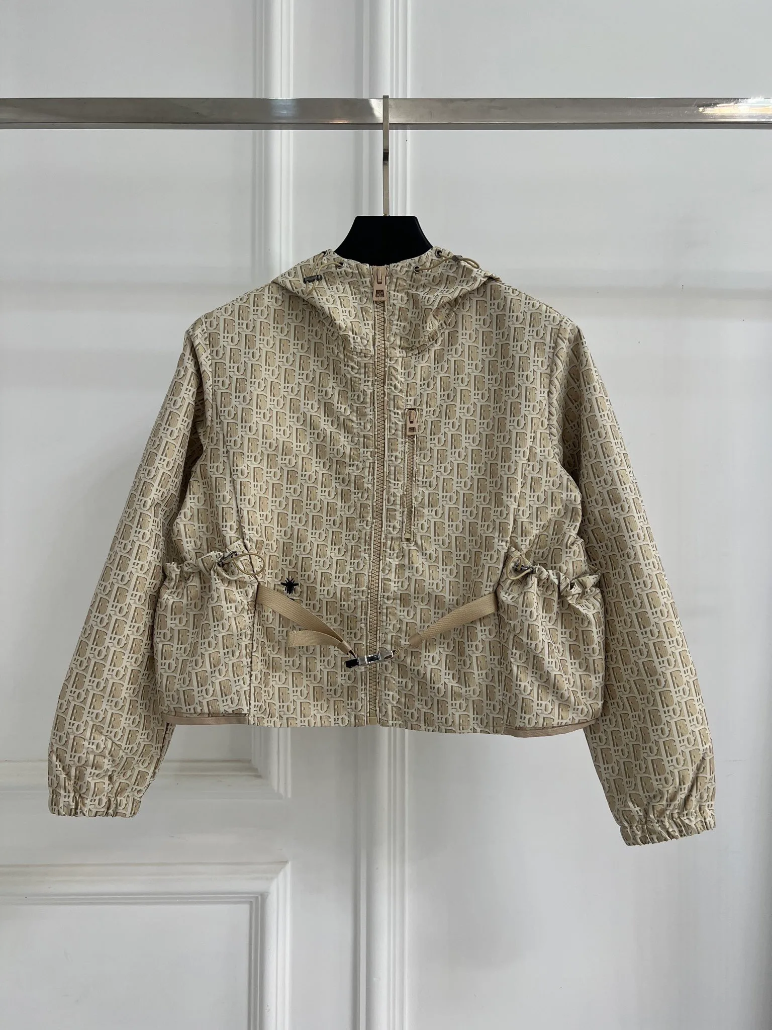 Куртки И Пуховики Женские Christian Dior 18885434