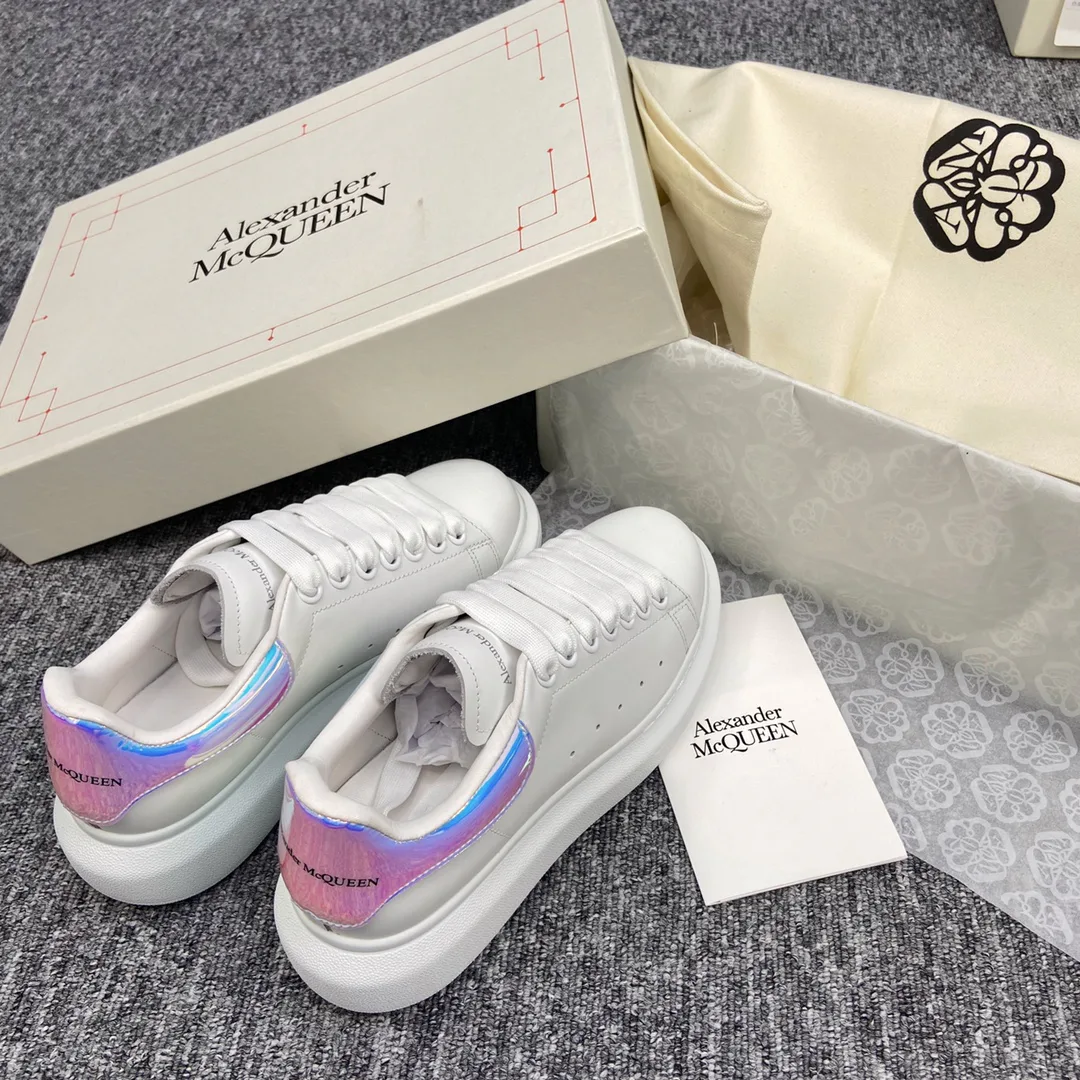 Кроссовки Женские Alexander Mcqueen 17963432