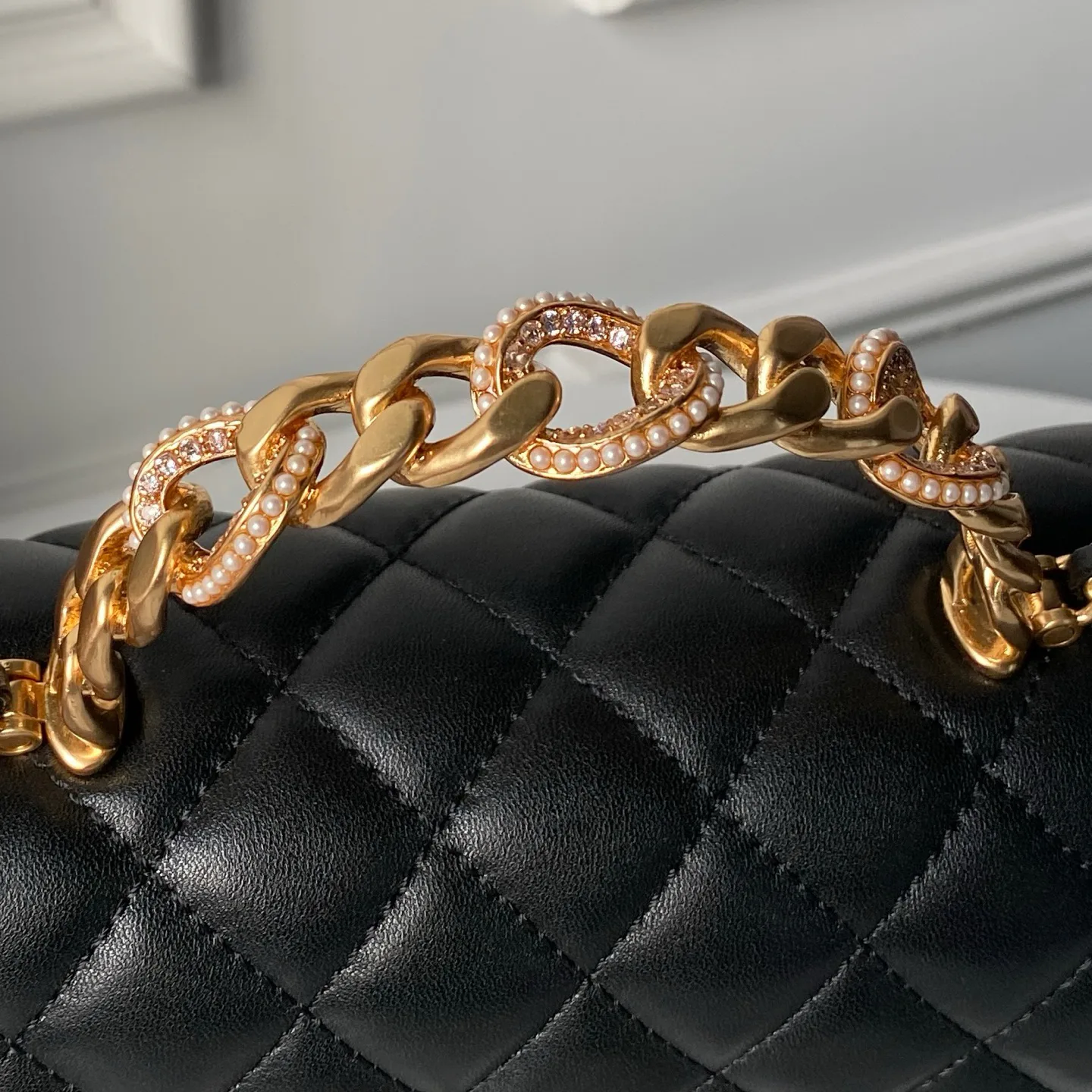 Классические Сумки Женские Chanel 18207737