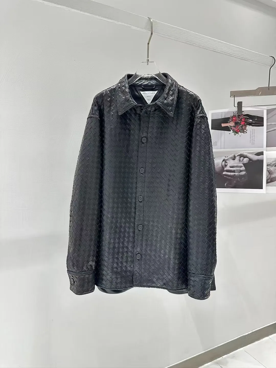 Кожаные Куртки И Дублёнки Женские Bottega Veneta 13997682